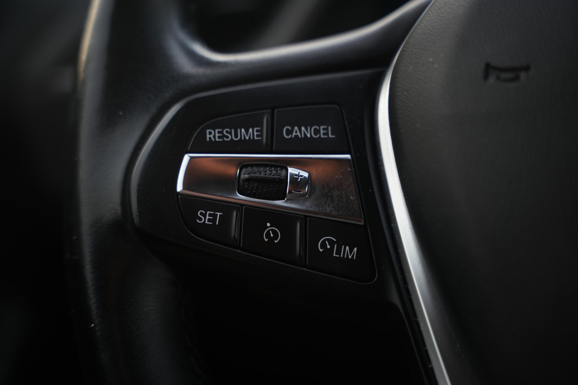 BMW 1-serie 118i Executive Edition 2020 Schwarz ii 30
