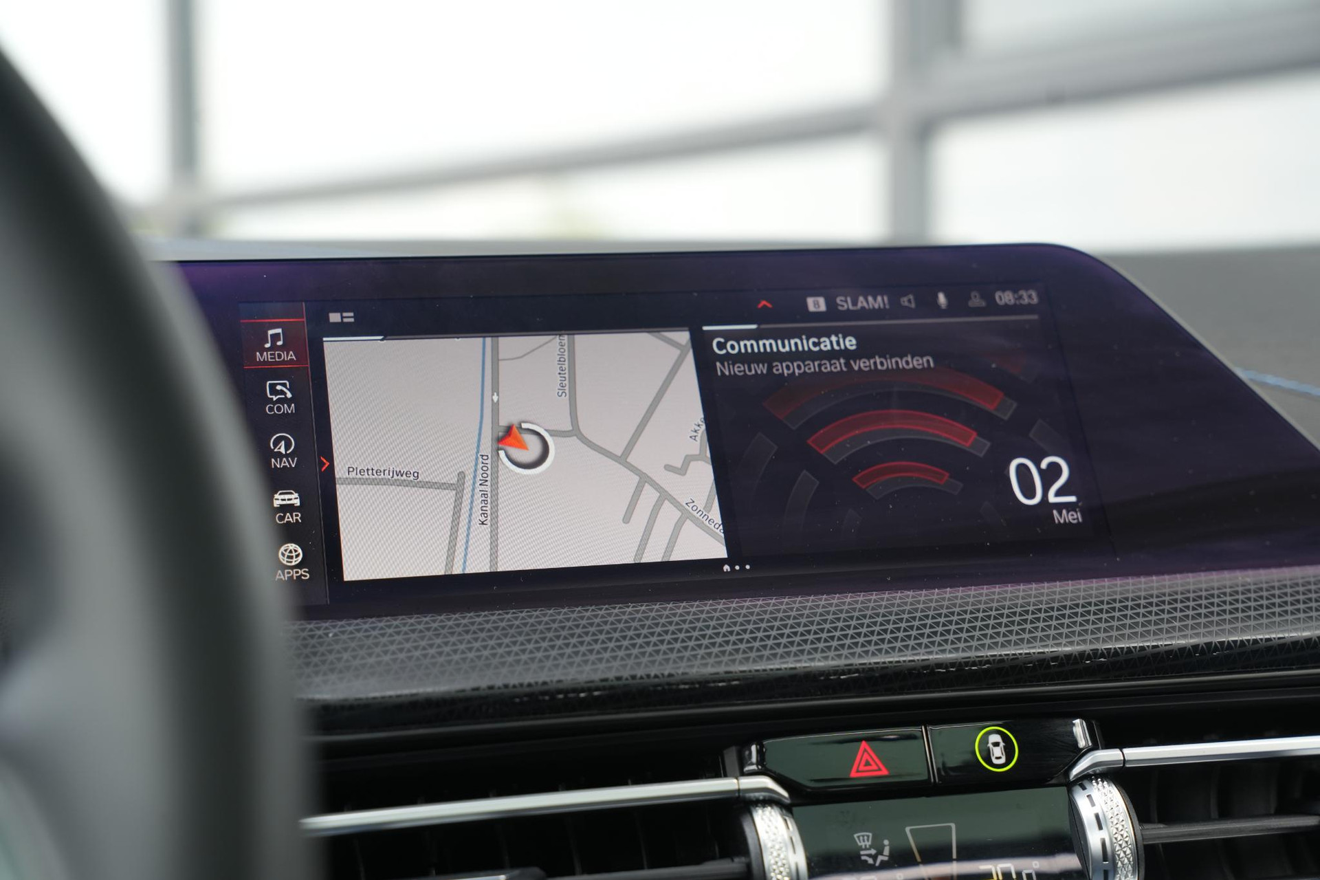 BMW 1-serie 118i High Executive 2020 Mineral-grau metallic (B39) 34