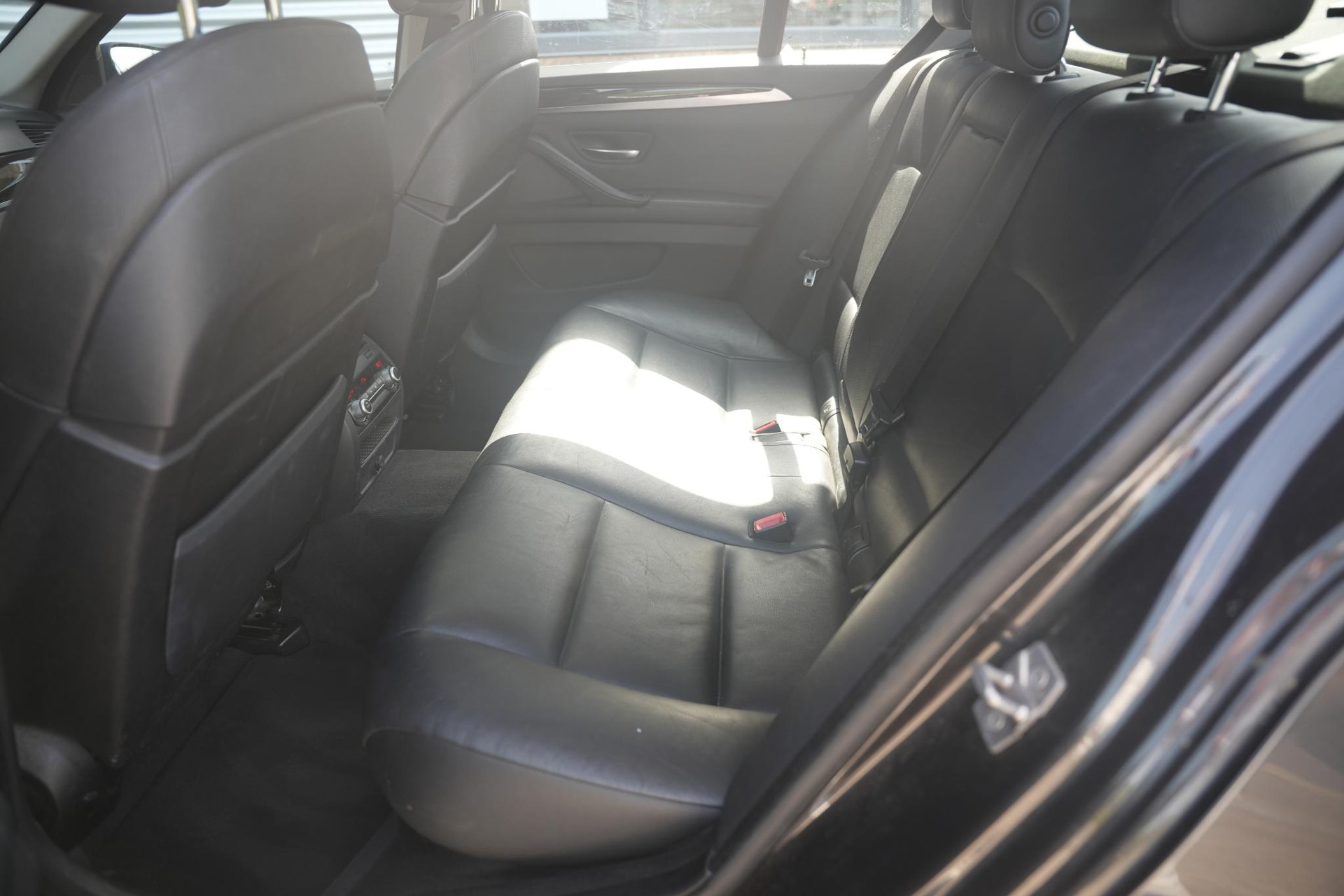 BMW 5 Serie 530d High Executive 2012  25