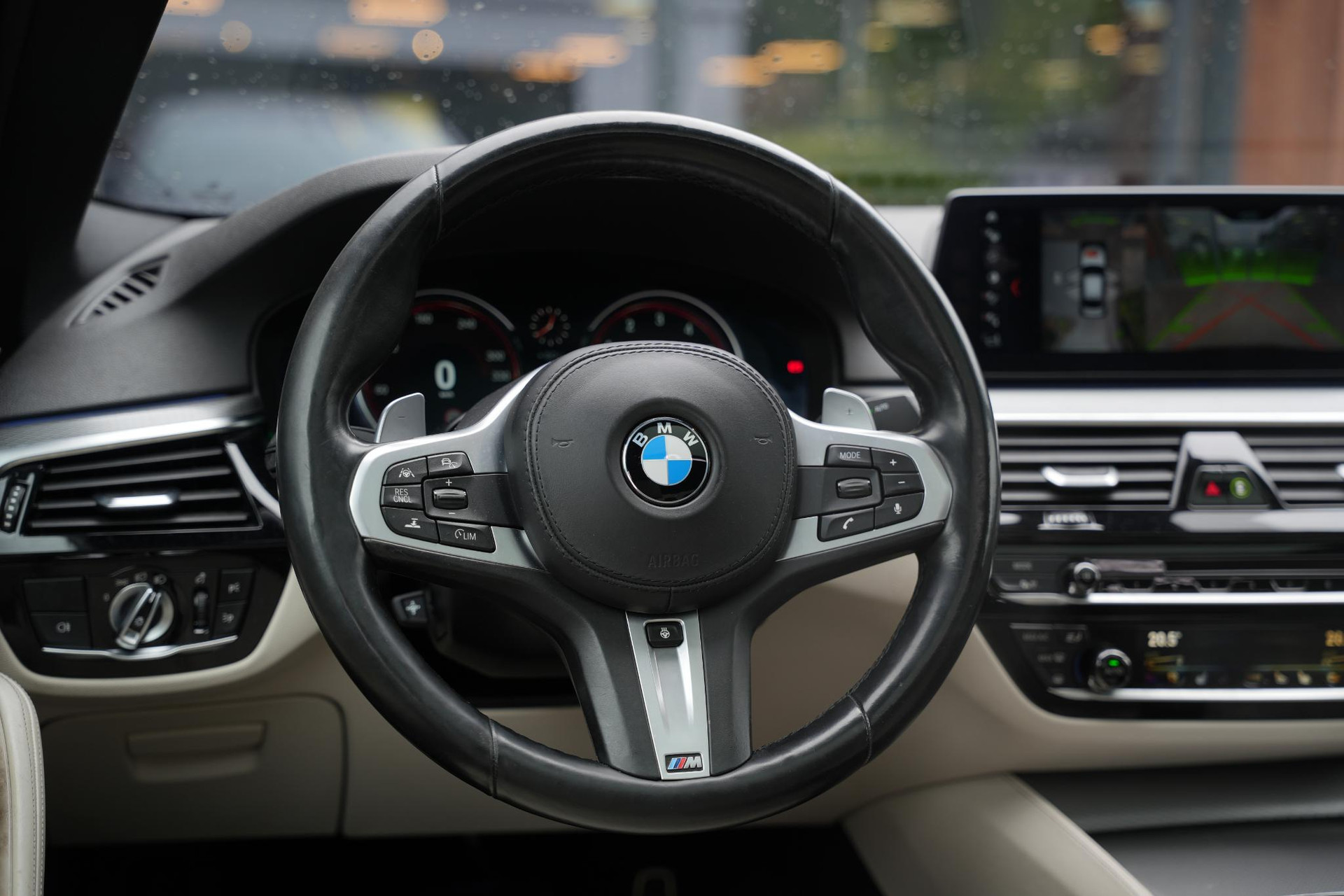 BMW 5 Serie M550i xDrive High Executive 2018 CARBONSCHWARZ METALLIC (416) 17