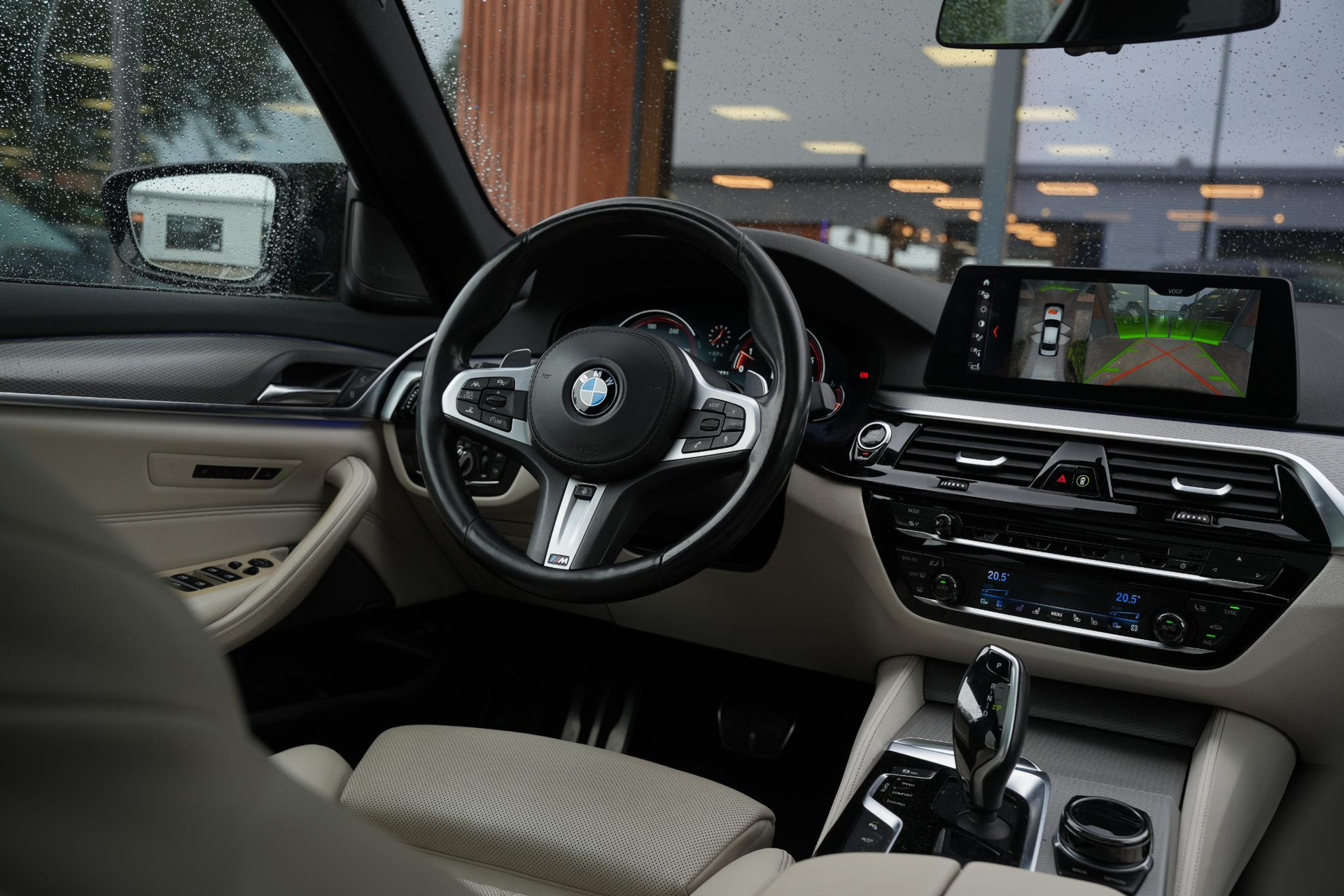 BMW 5 Serie M550i xDrive High Executive 2018 CARBONSCHWARZ METALLIC (416) 19