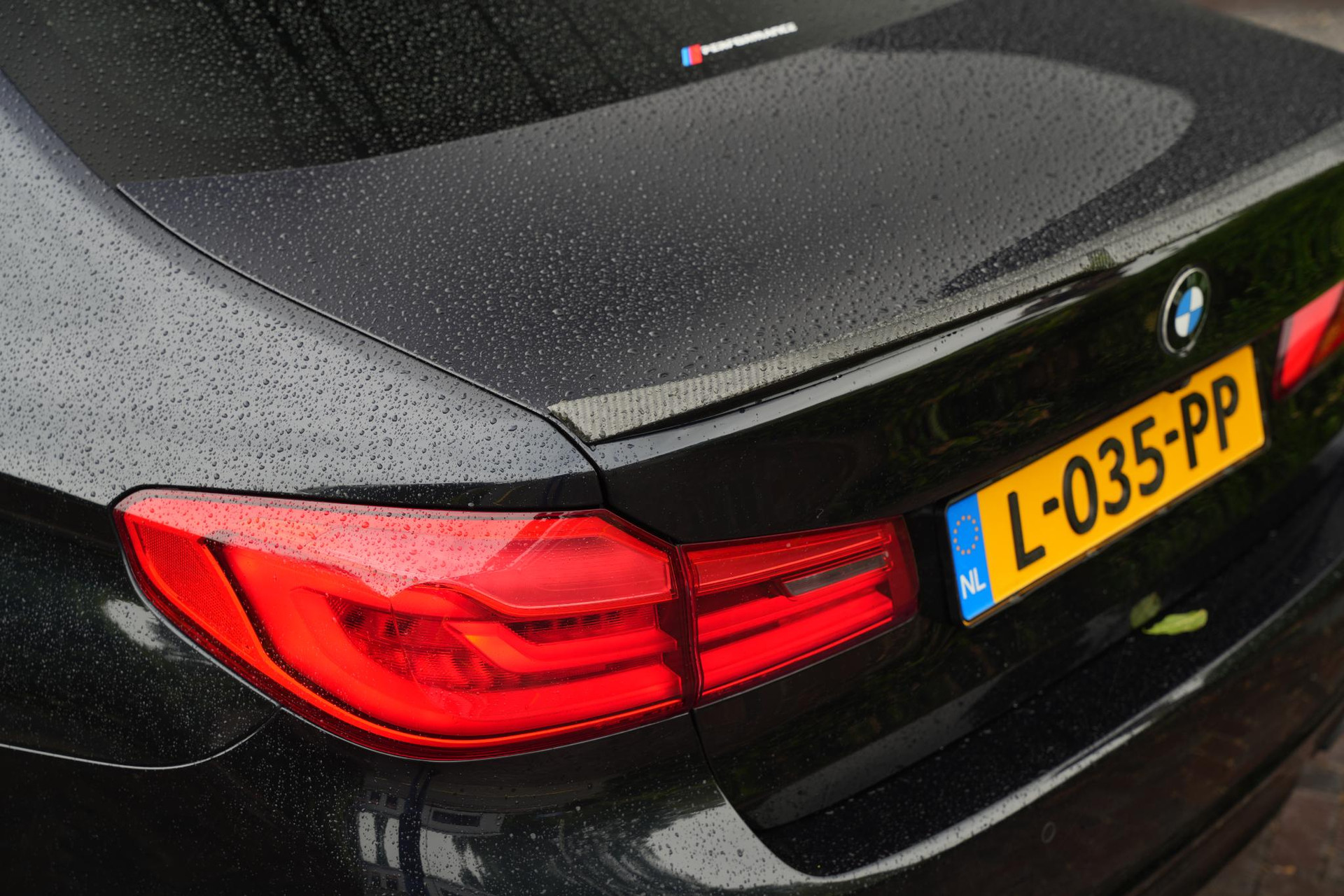 BMW 5 Serie M550i xDrive High Executive 2018 CARBONSCHWARZ METALLIC (416) 53