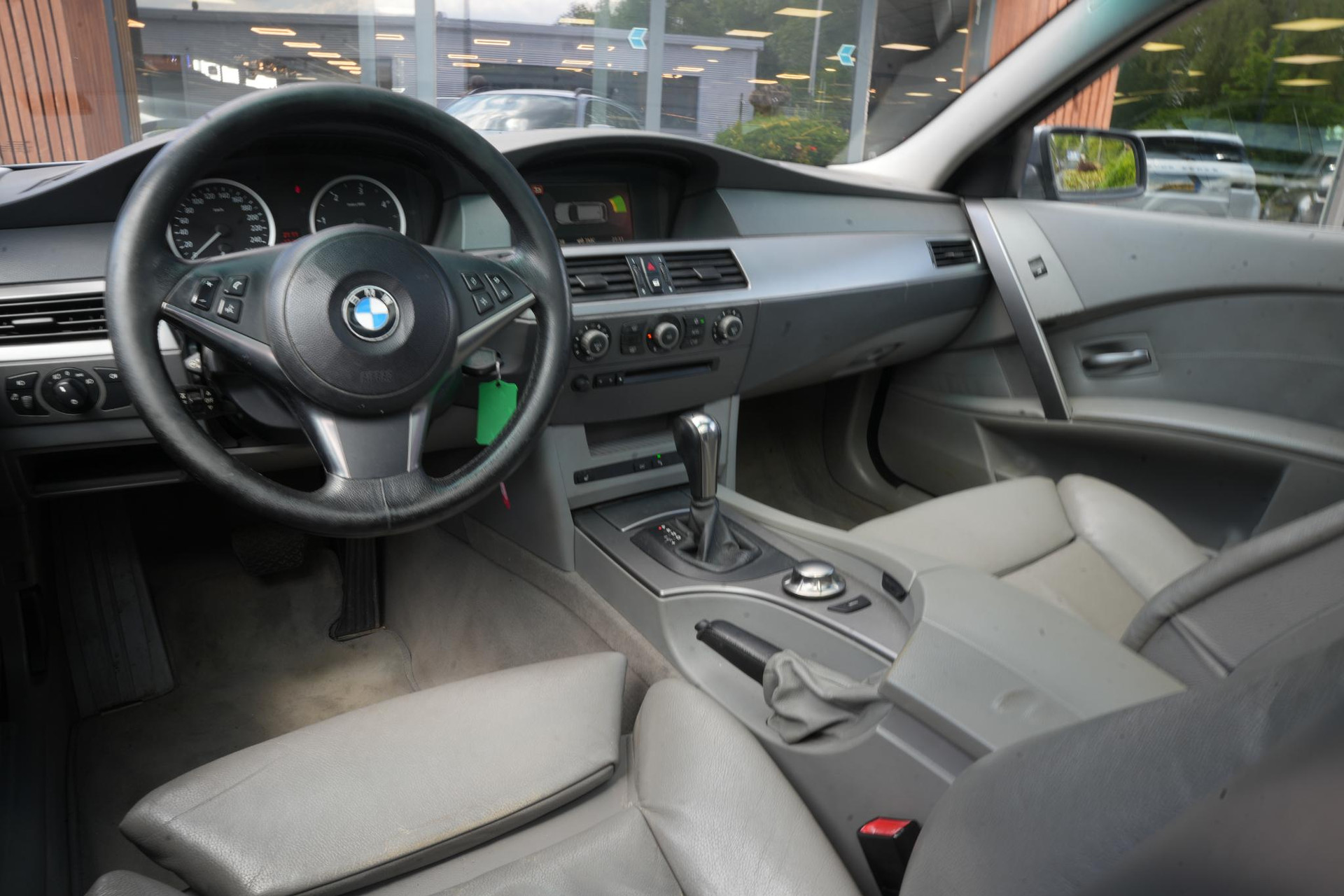 BMW 5 Serie Touring 530d High Executive 2004 Silber-grau metallic (A08) 2