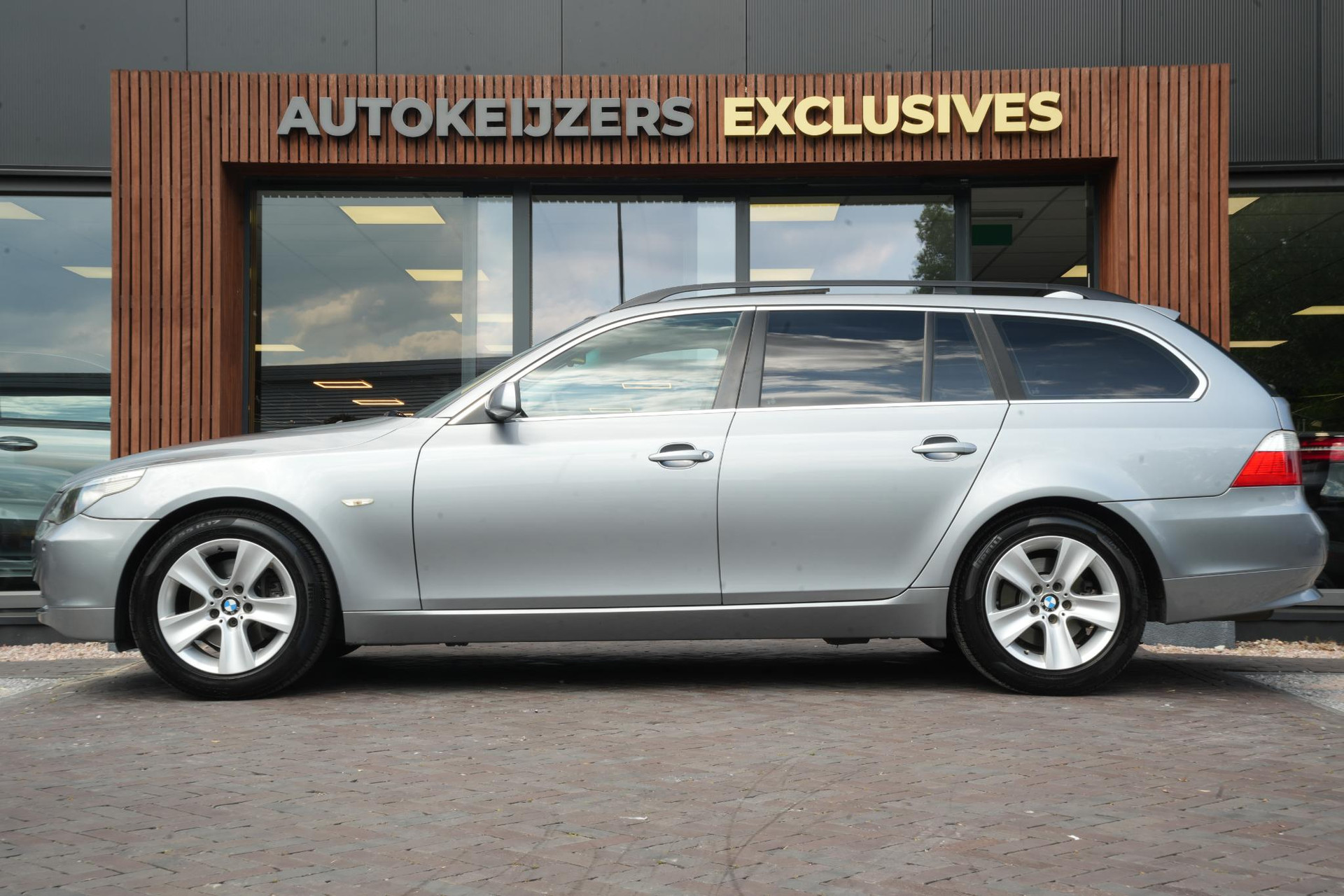 BMW 5 Serie Touring 530d High Executive 2004 Silber-grau metallic (A08) 5