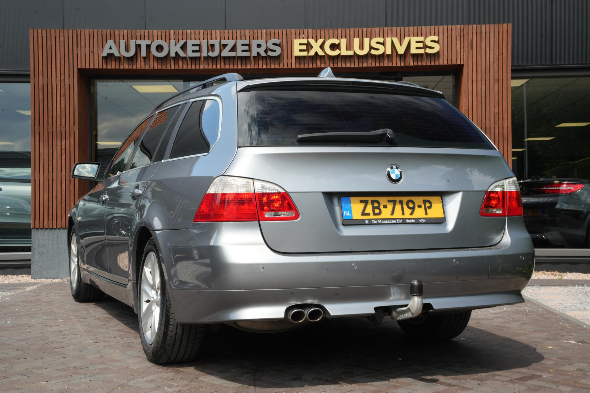 BMW 5 Serie Touring 530d High Executive 2004 Silber-grau metallic (A08) 7