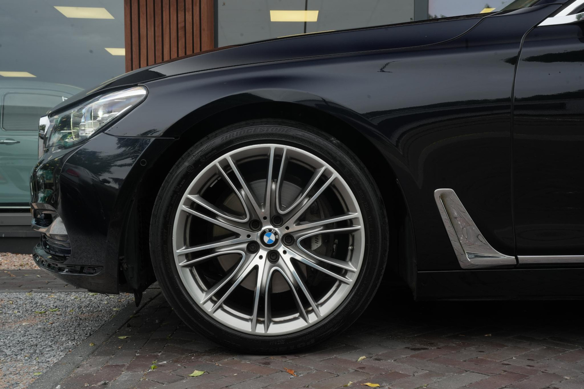 BMW 7 Serie 740i High Executive 2016 Azuritschwarz metallic 11
