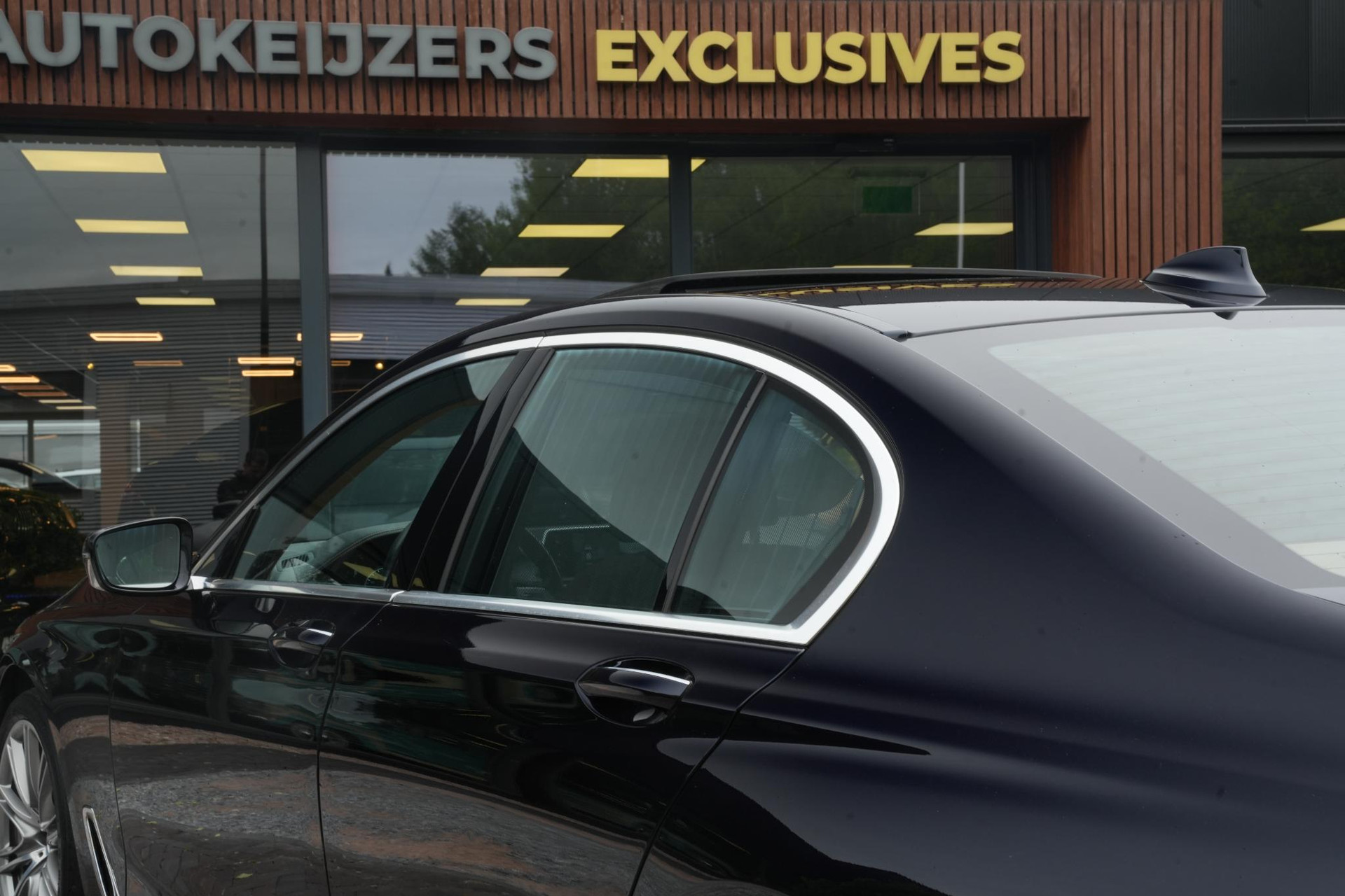 BMW 7 Serie 740i High Executive 2016 Azuritschwarz metallic 13