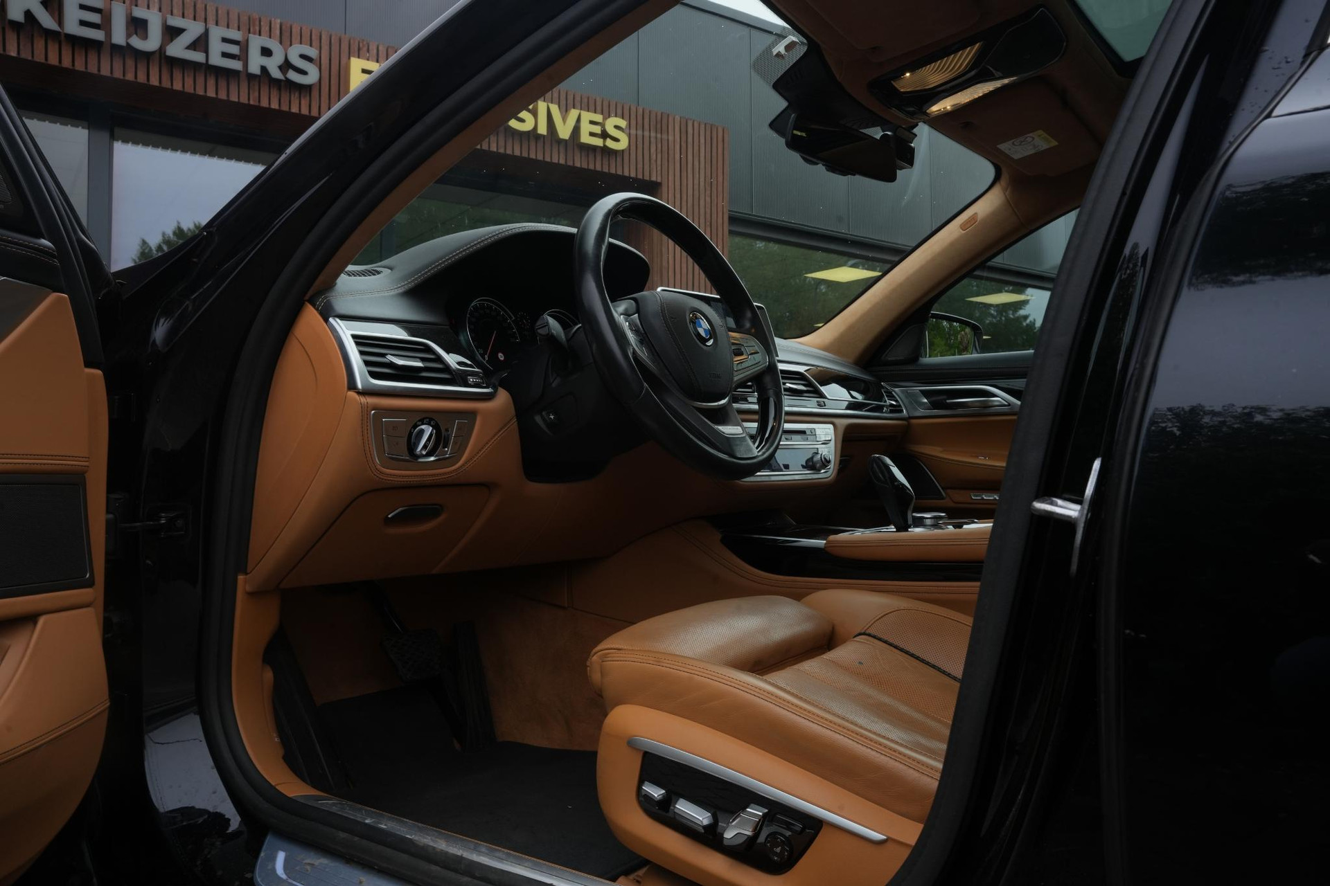 BMW 7 Serie 740i High Executive 2016 Azuritschwarz metallic 14