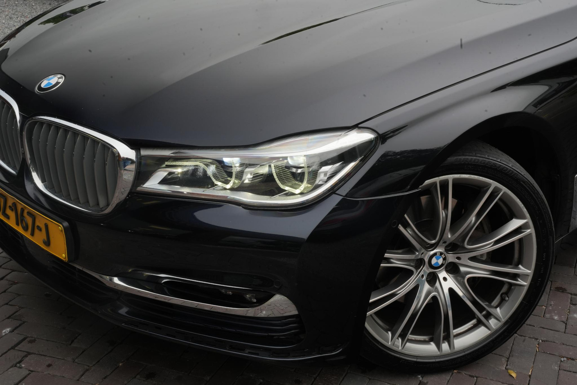 BMW 7 Serie 740i High Executive 2016 Azuritschwarz metallic 18