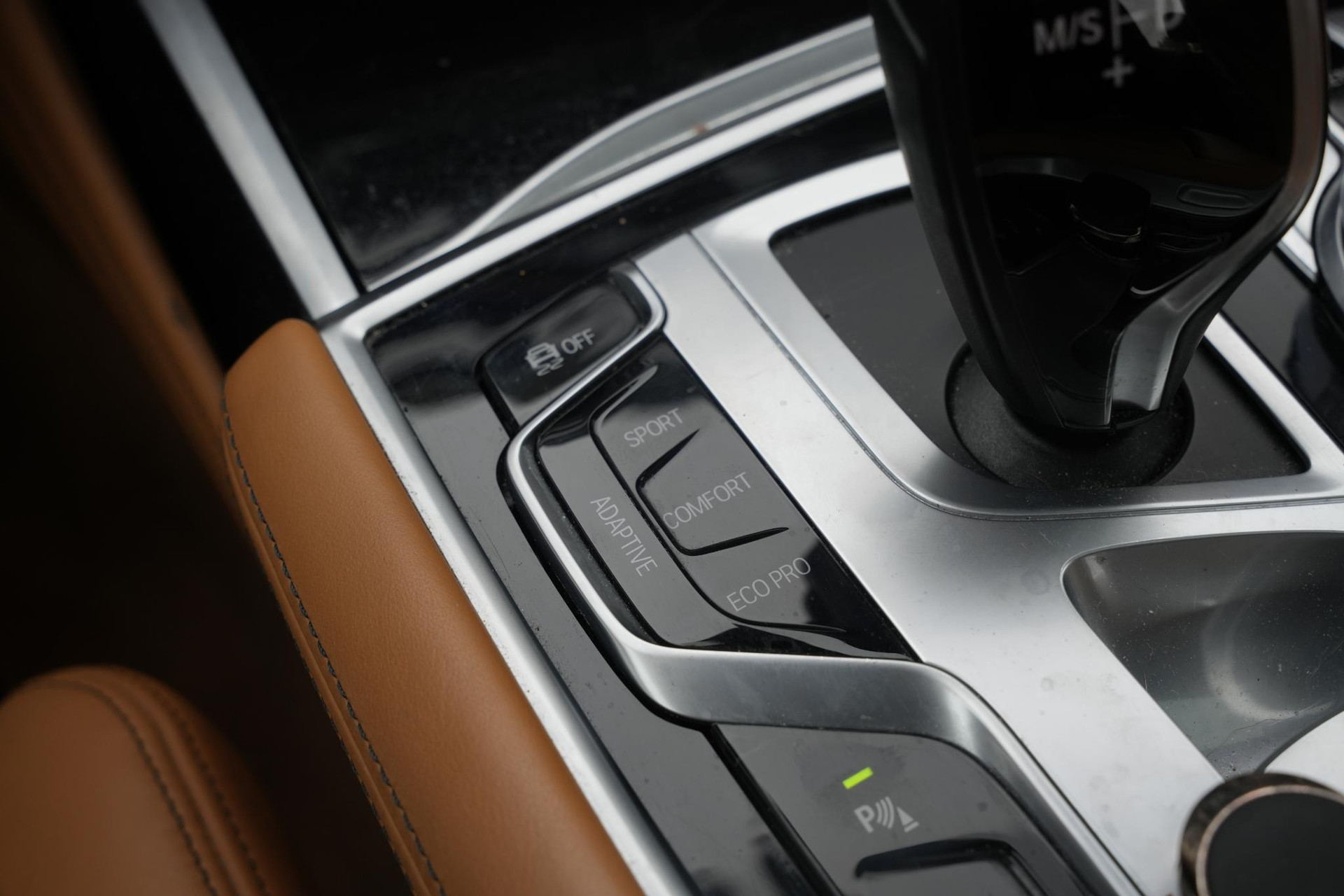 BMW 7 Serie 740i High Executive 2016 Azuritschwarz metallic 49