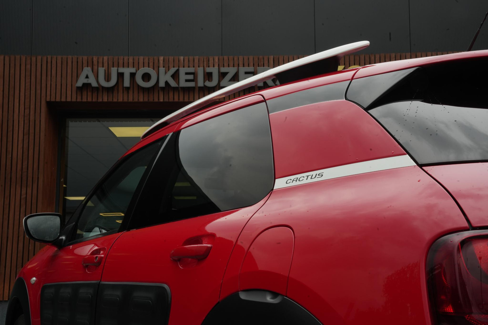 Citroën C4 Cactus 1.2 PureTech One-Tone 2018 PAINT ADEN RED (KKN) 13