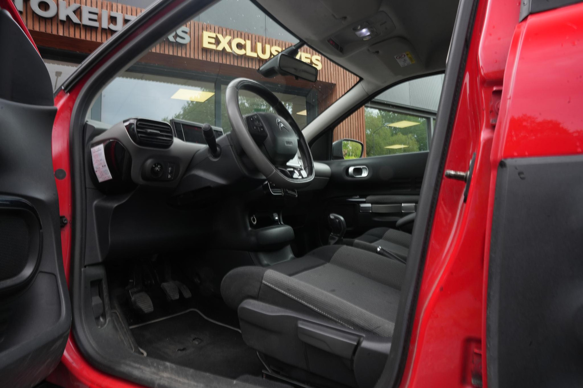 Citroën C4 Cactus 1.2 PureTech One-Tone 2018 PAINT ADEN RED (KKN) 14