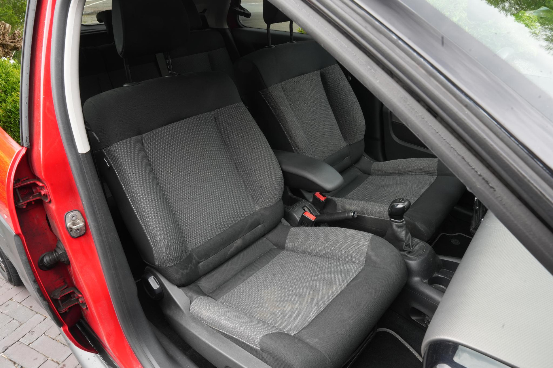 Citroën C4 Cactus 1.2 PureTech One-Tone 2018 PAINT ADEN RED (KKN) 18