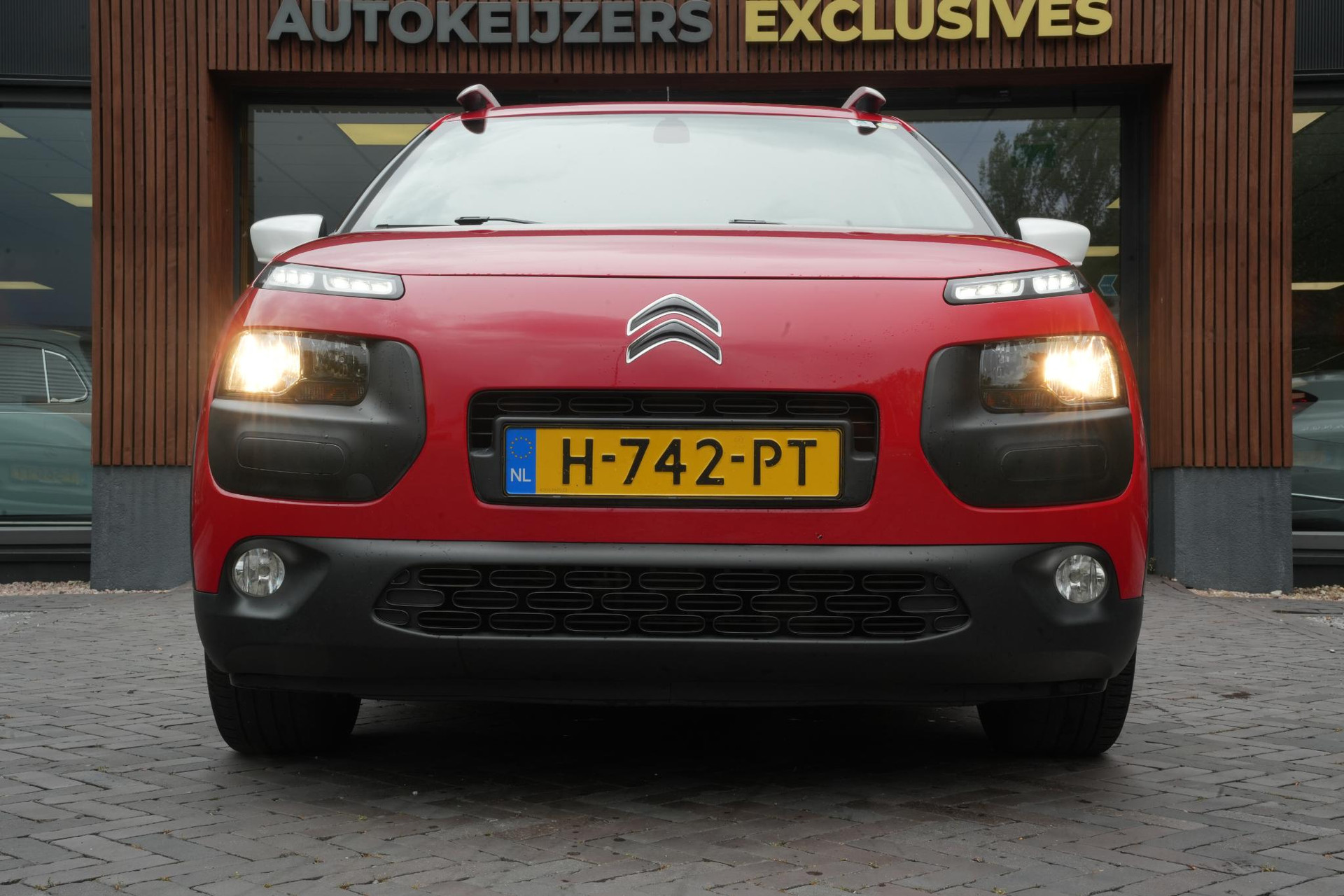 Citroën C4 Cactus 1.2 PureTech One-Tone 2018 PAINT ADEN RED (KKN) 3