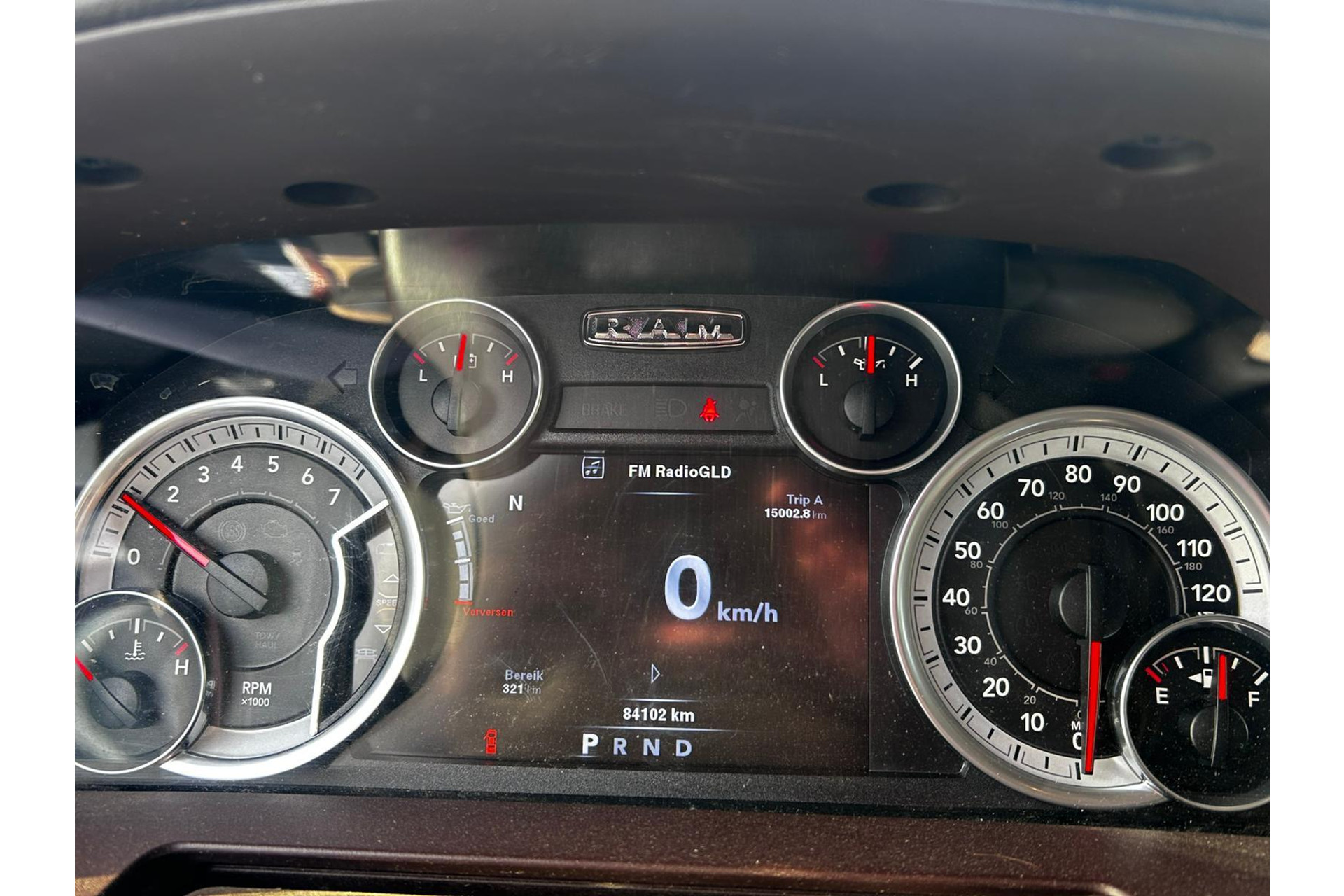 Dodge Ram 1500 5.7 V8 4x4 Quad Cab 6'4 2015  7