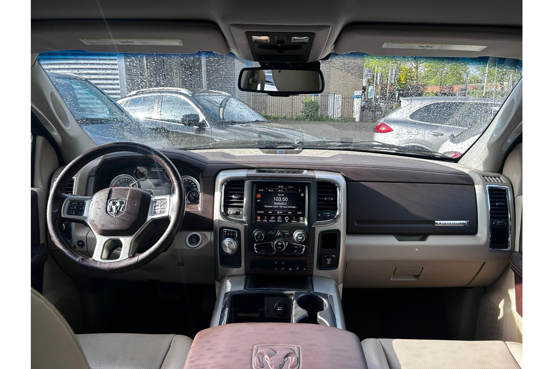 Dodge Ram 1500 5.7 V8 4x4 Quad Cab 6'4 2015  8