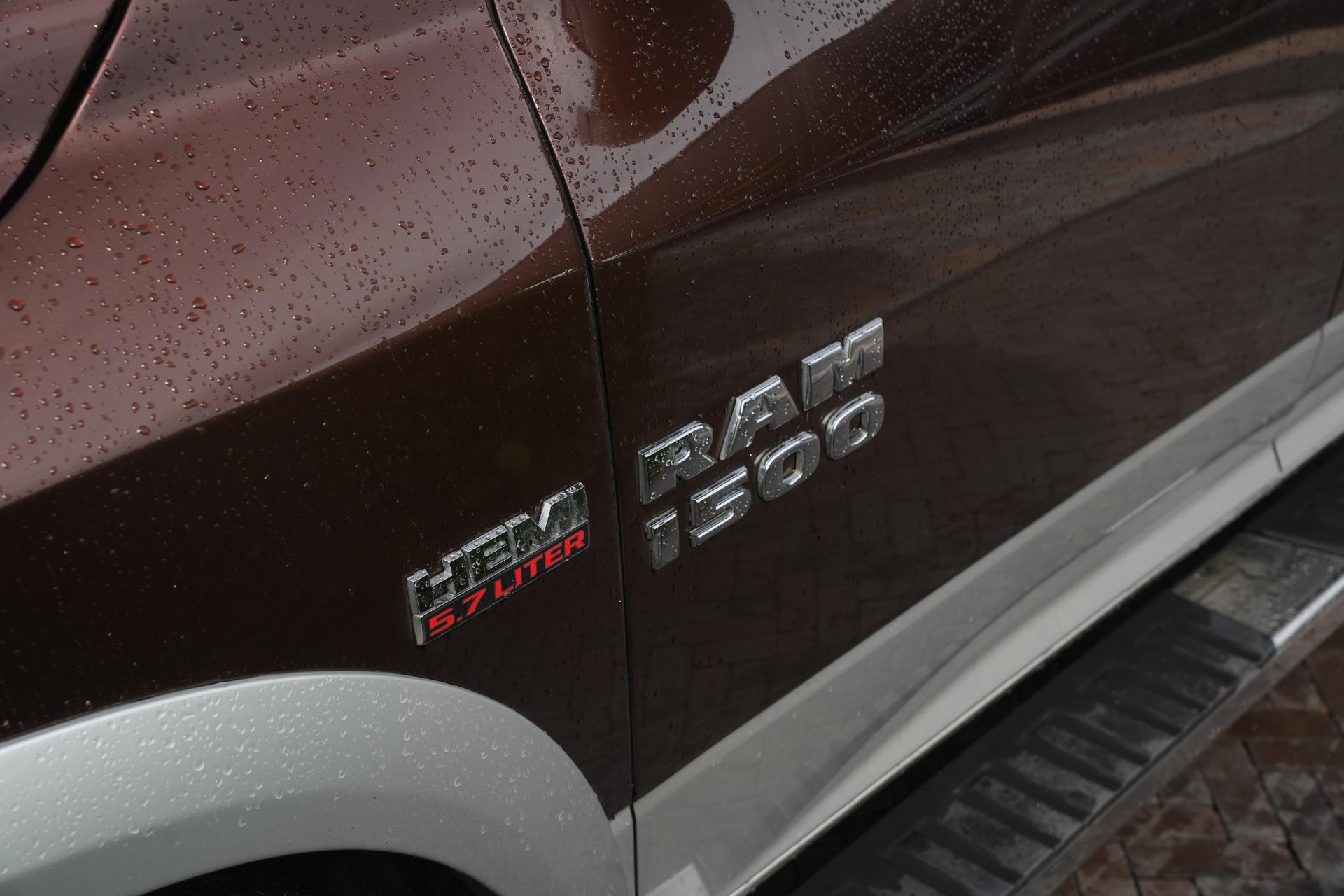 Dodge Ram 1500 5.7 V8 4x4 Quad Cab 6'4 2015 Bruin 10