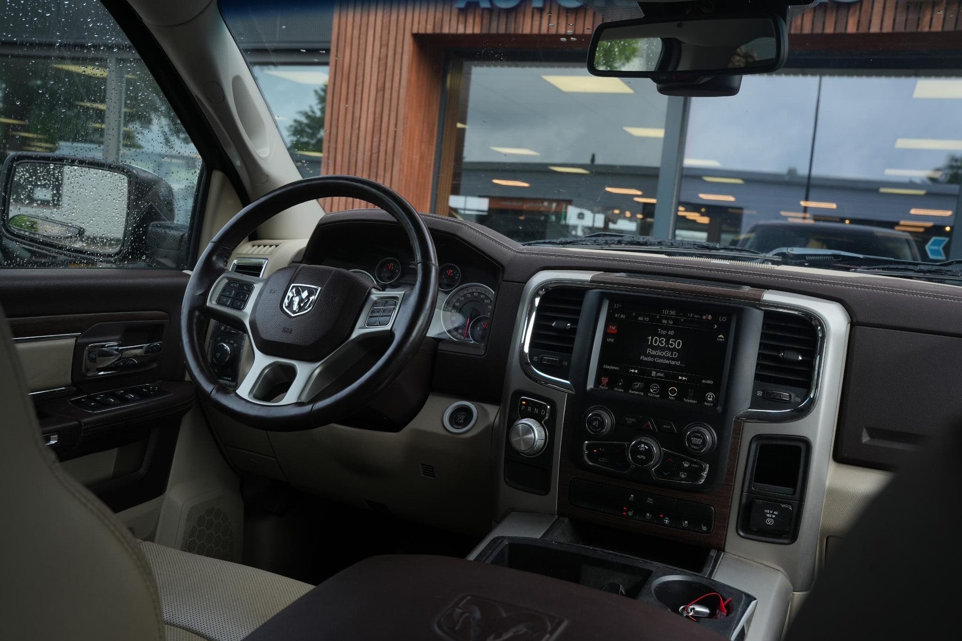 Dodge Ram 1500 5.7 V8 4x4 Quad Cab 6'4 2015 Bruin 6