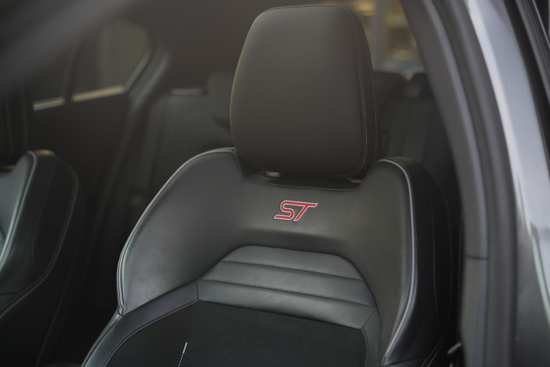 Ford Focus 2.3 EcoBoost ST-X 2020  14
