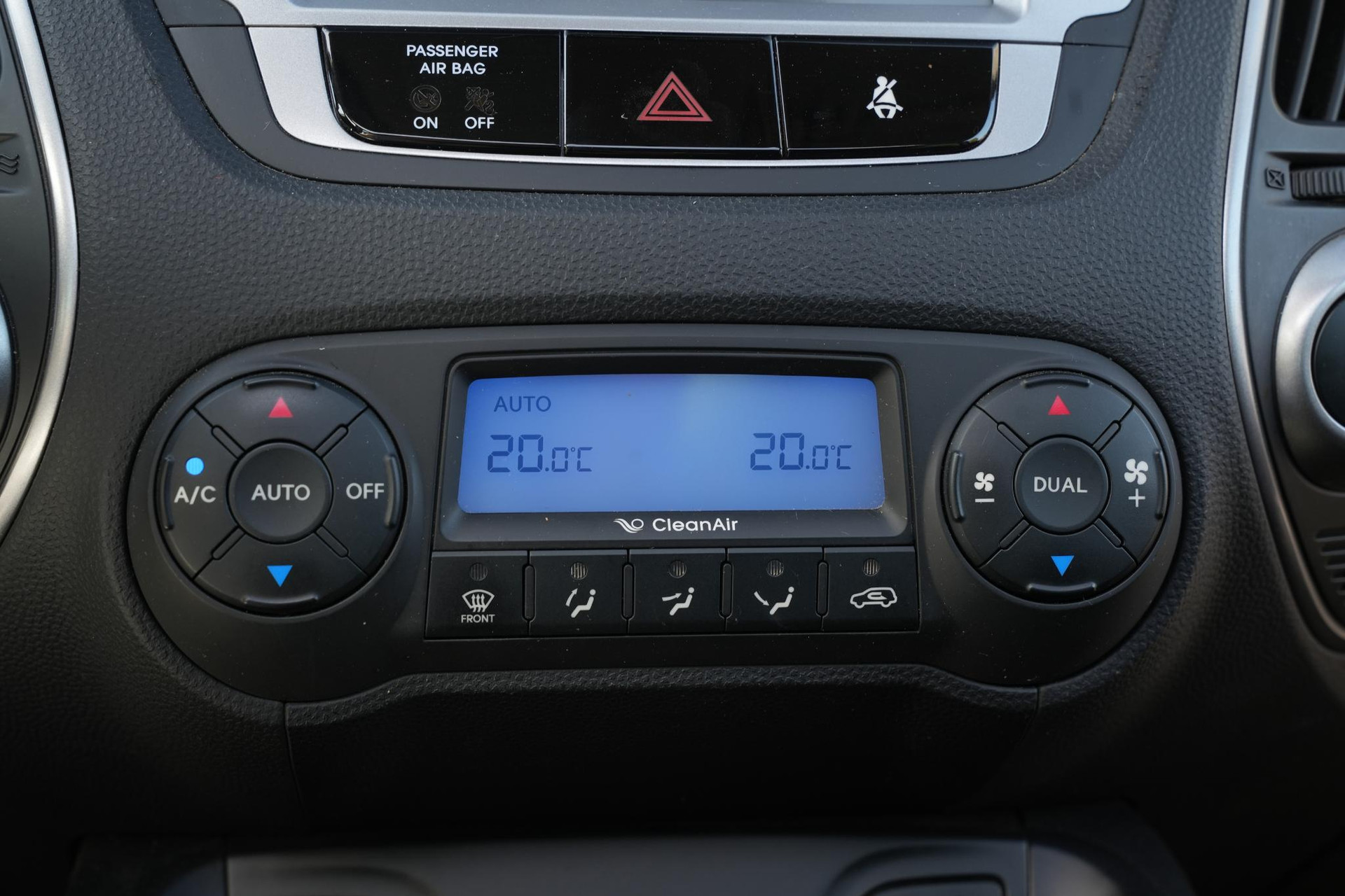 Hyundai ix35 2.0i 4WD i-Catcher 2011 Sirius Silver Metallic (AA3) 17