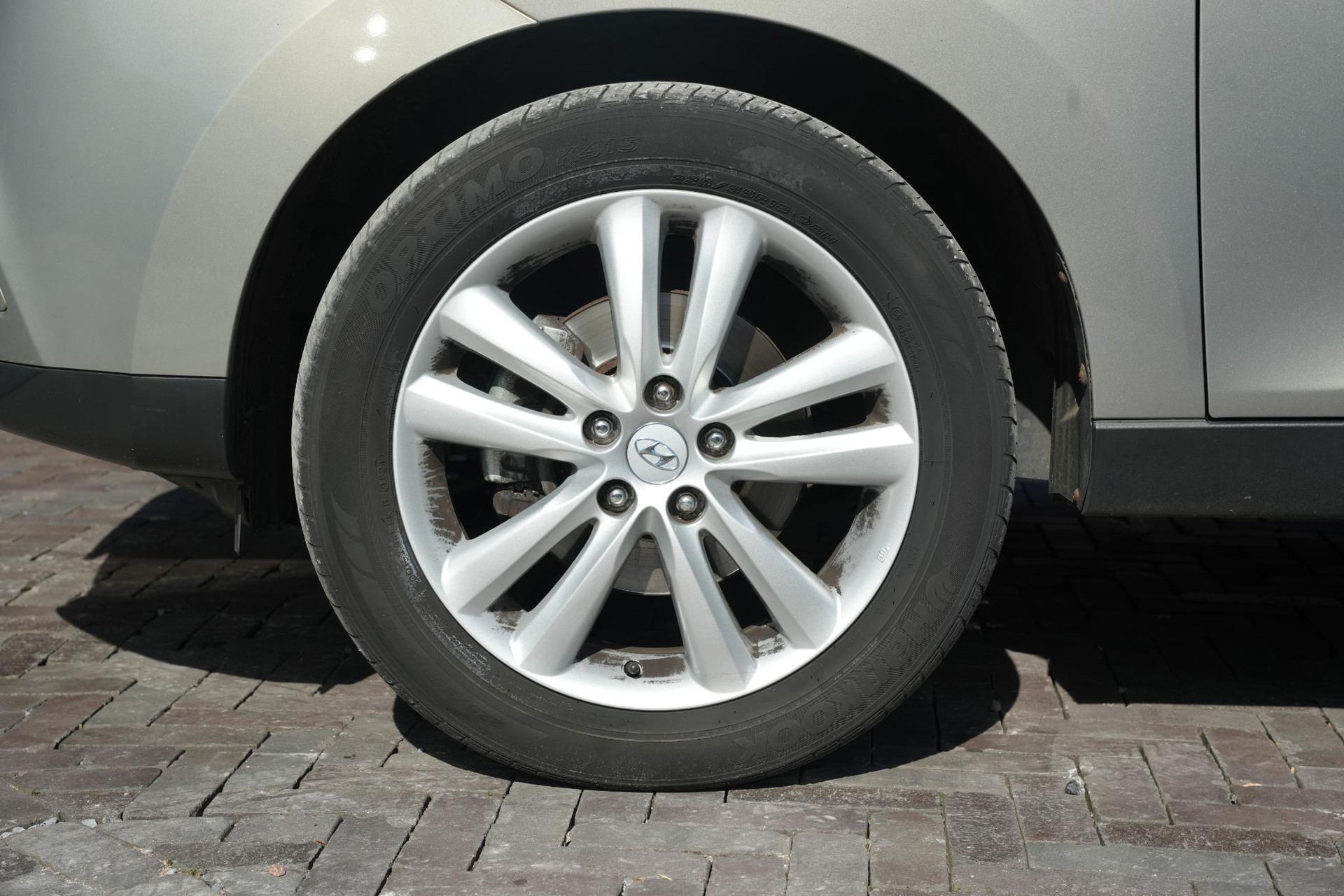 Hyundai ix35 2.0i 4WD i-Catcher 2011 Sirius Silver Metallic (AA3) 6