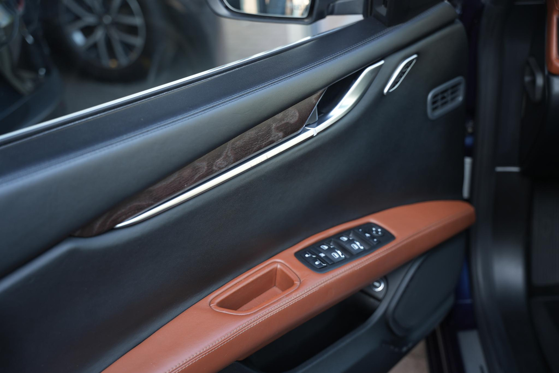 Maserati Ghibli 3.0 V6 D 2014  27