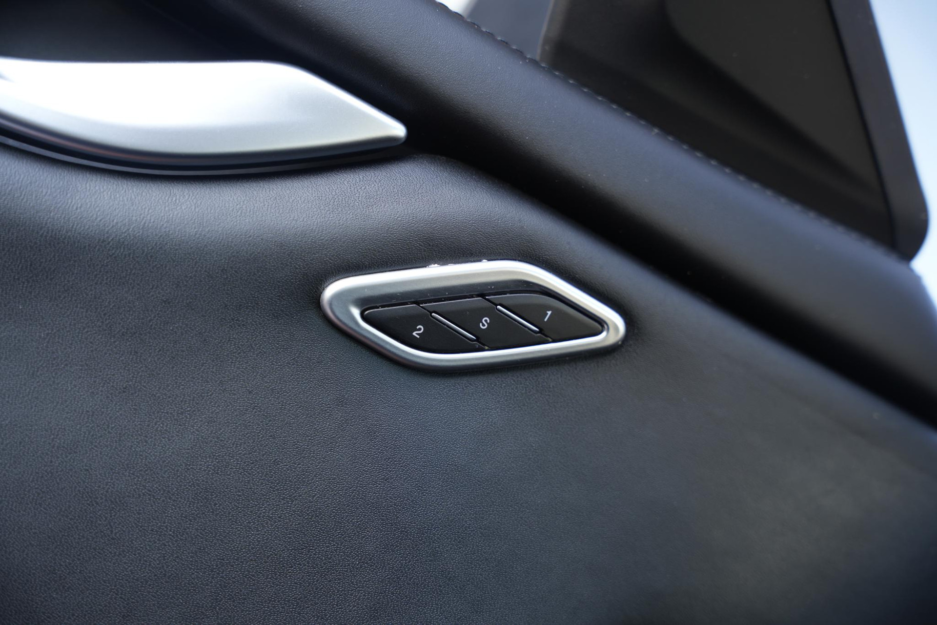Maserati Ghibli 3.0 V6 D 2014  30