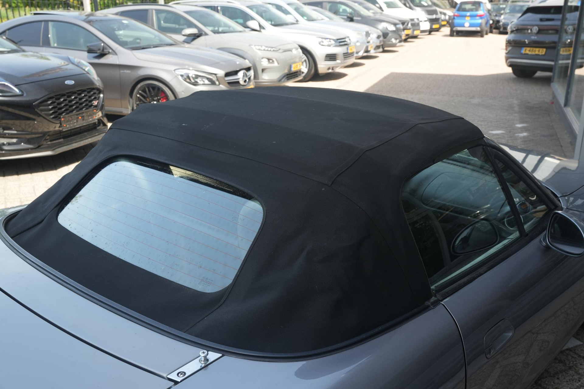 Mazda MX-5 1.6i Exclusive 2002 TITANIUM GRAY METALLIC (25G) 27
