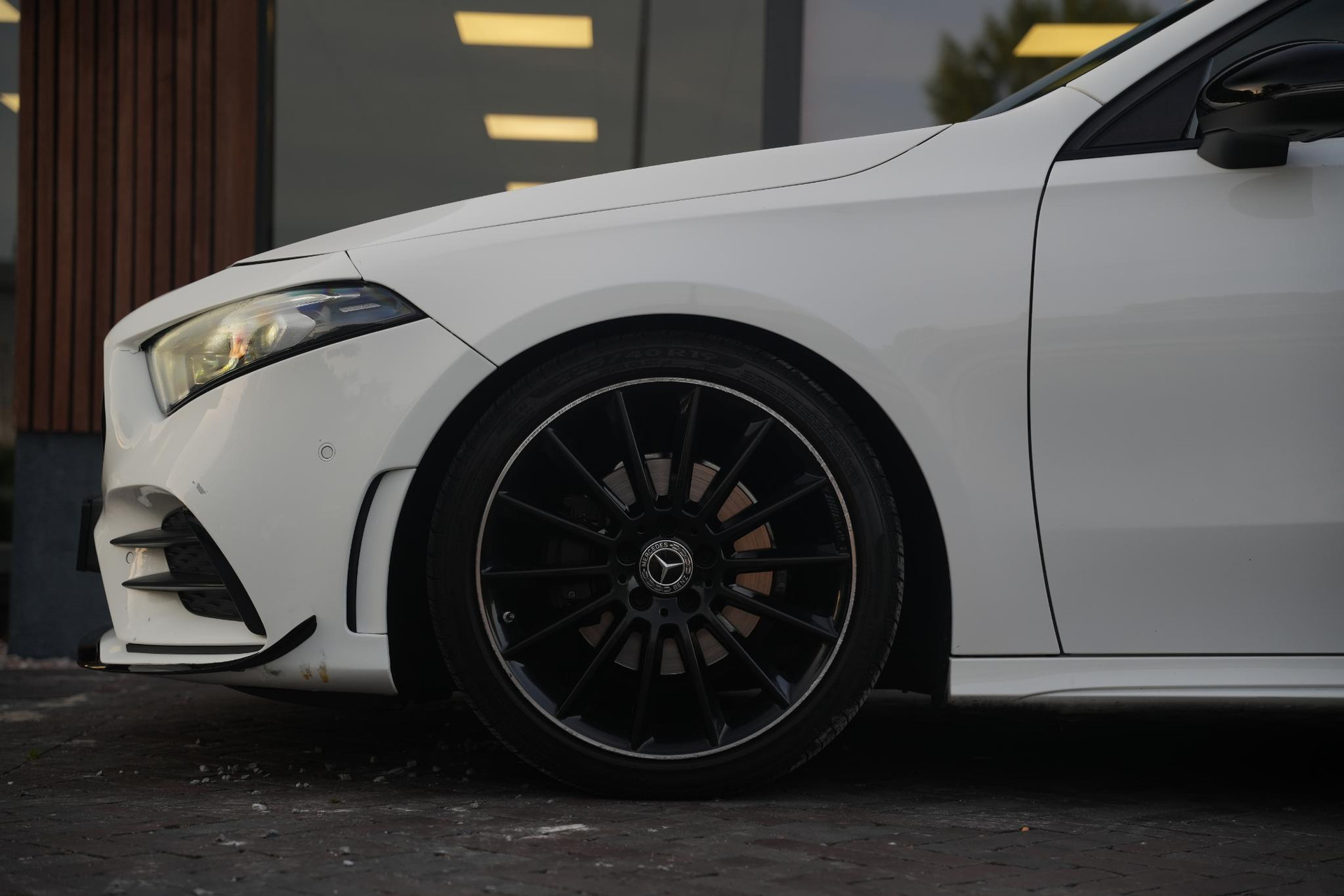 Mercedes-Benz A-Klasse 200 Launch Edition Premium Plus 2018  10