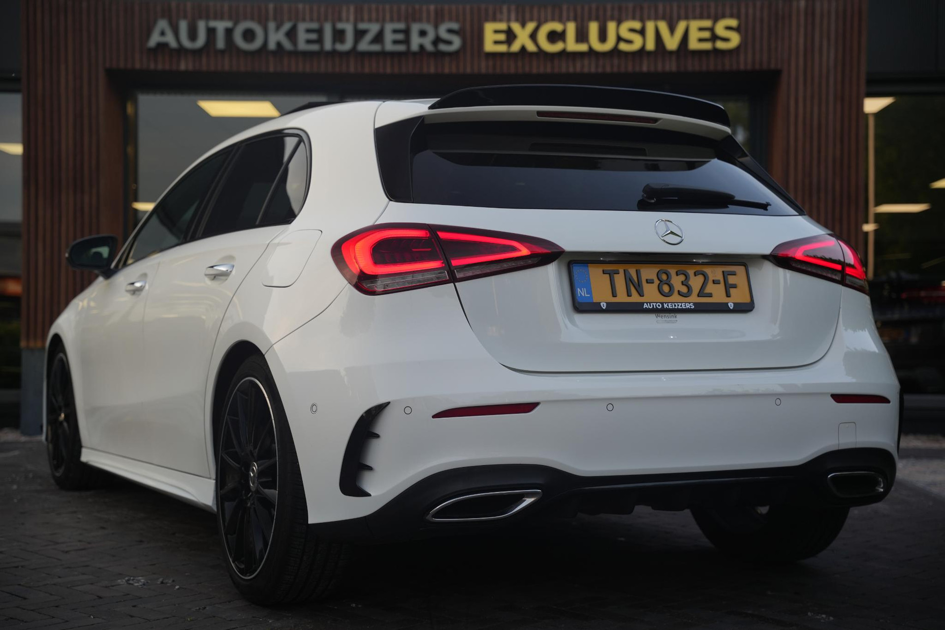 Mercedes-Benz A-Klasse 200 Launch Edition Premium Plus 2018  7