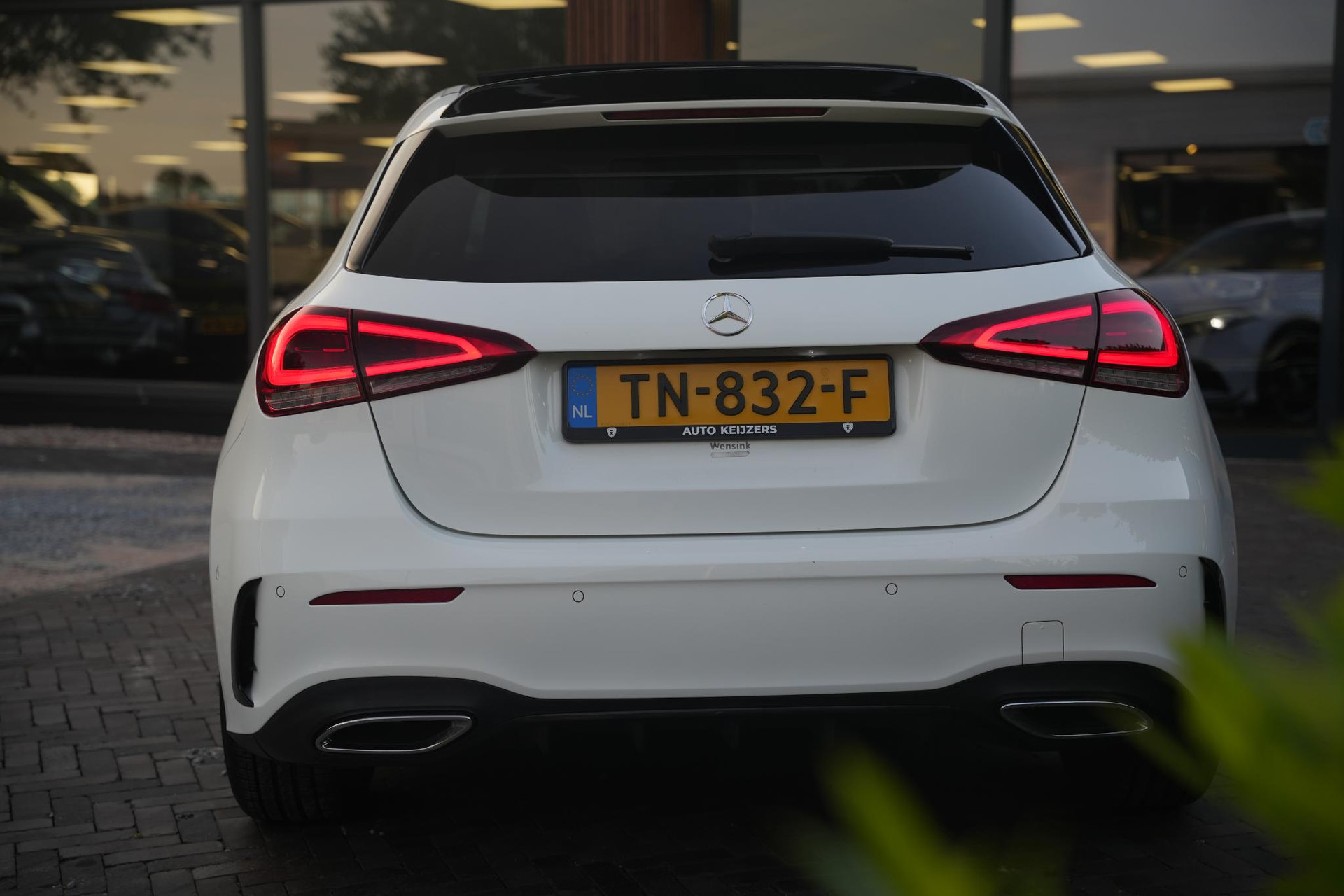 Mercedes-Benz A-Klasse 200 Launch Edition Premium Plus 2018  9