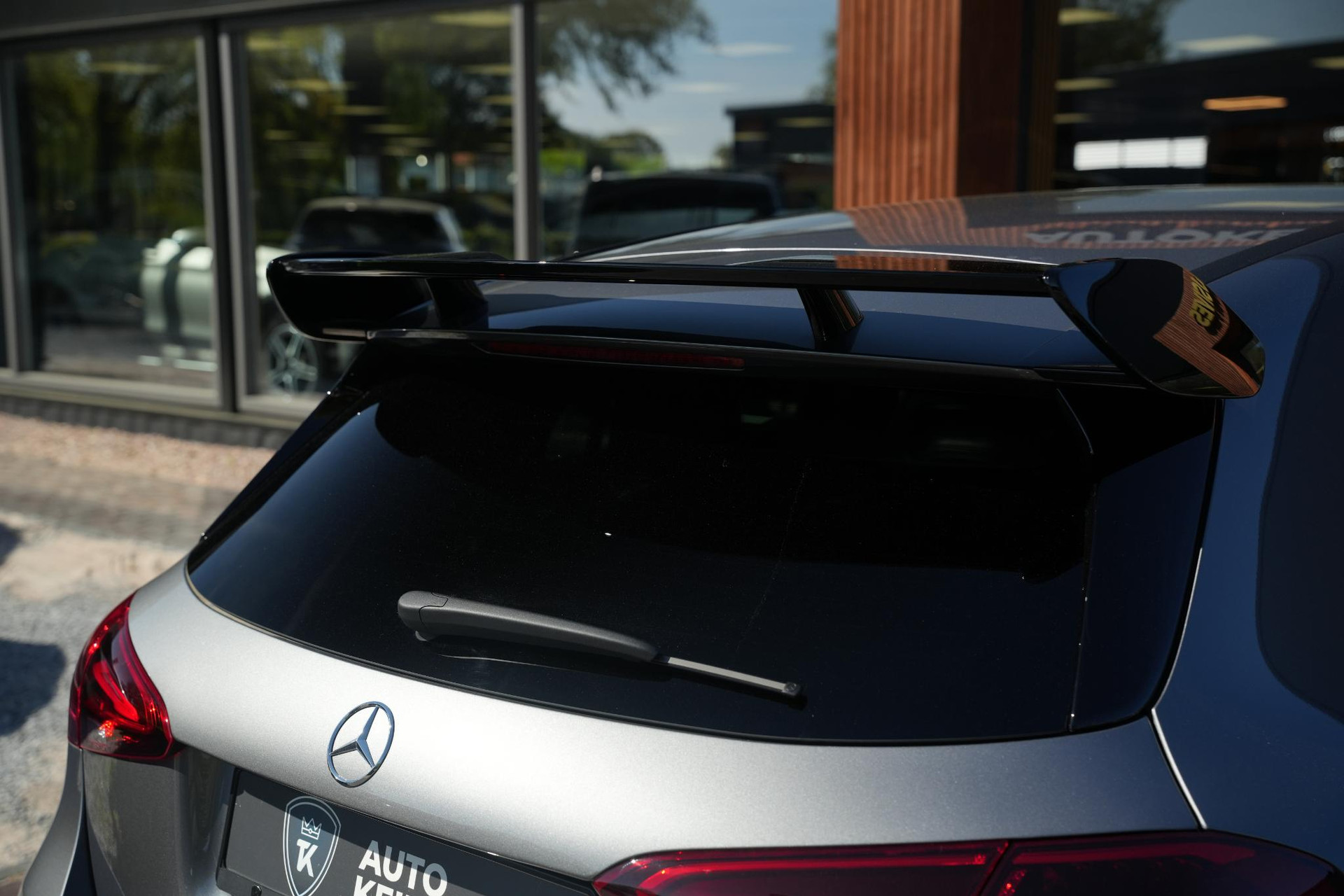 Mercedes-Benz A-Klasse AMG 35 4MATIC 2025 Mountain gray - metallic finish (787U) 12
