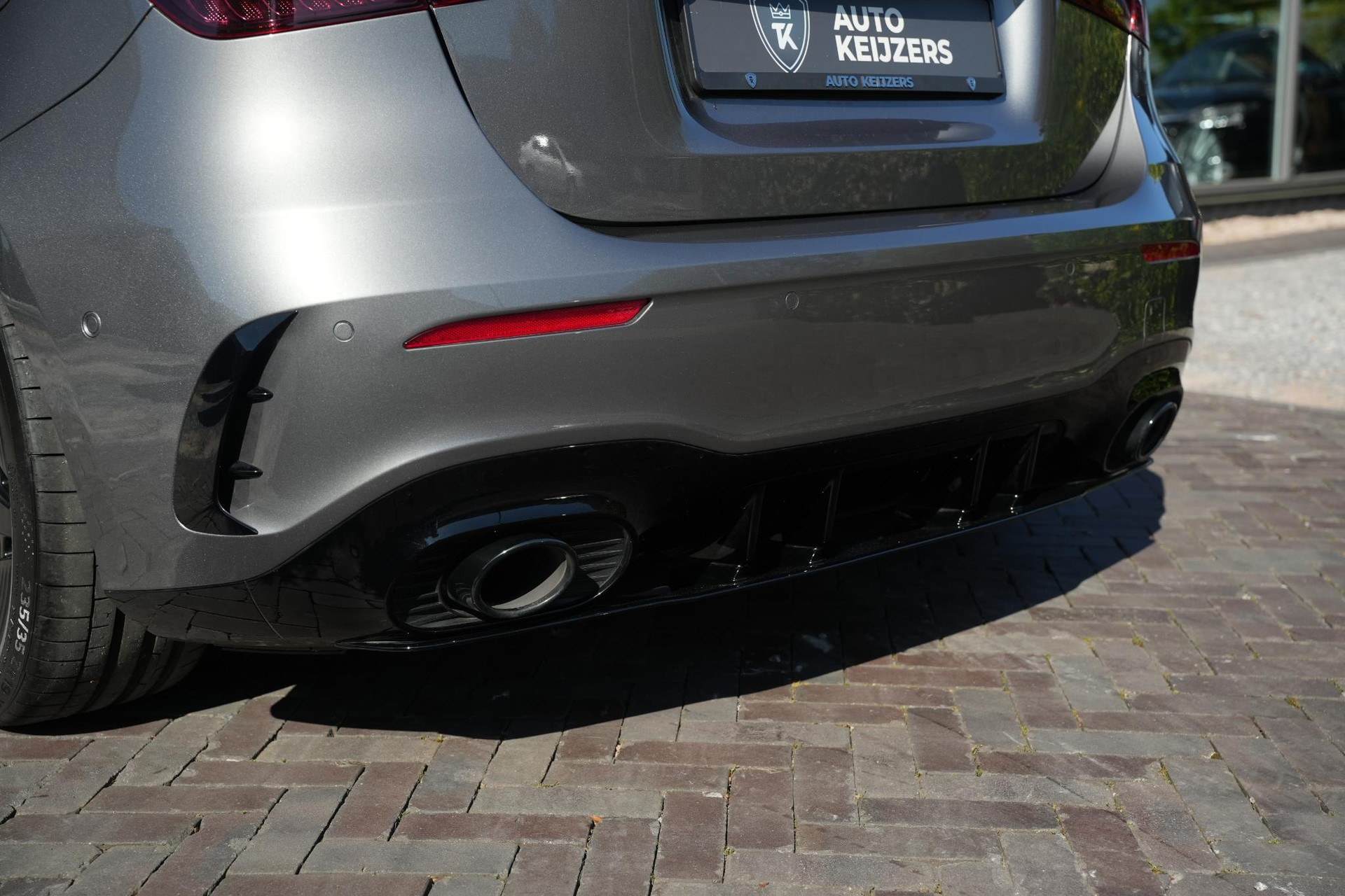 Mercedes-Benz A-Klasse AMG 35 4MATIC 2025 Mountain gray - metallic finish (787U) 13