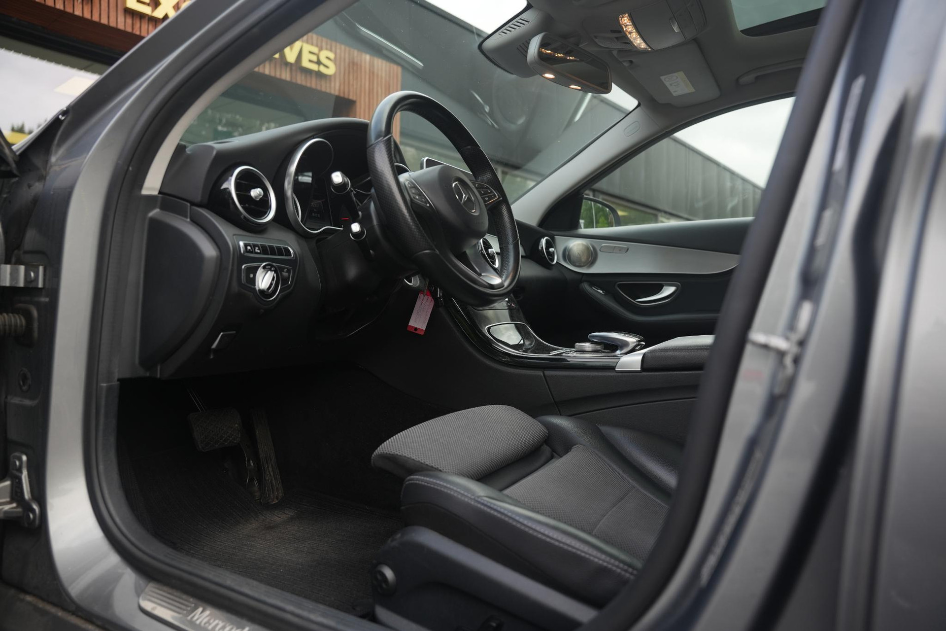Mercedes-Benz C-Klasse Estate 180 2015 PALLADIUM SILVER METALLIC PAINT (792U) 4