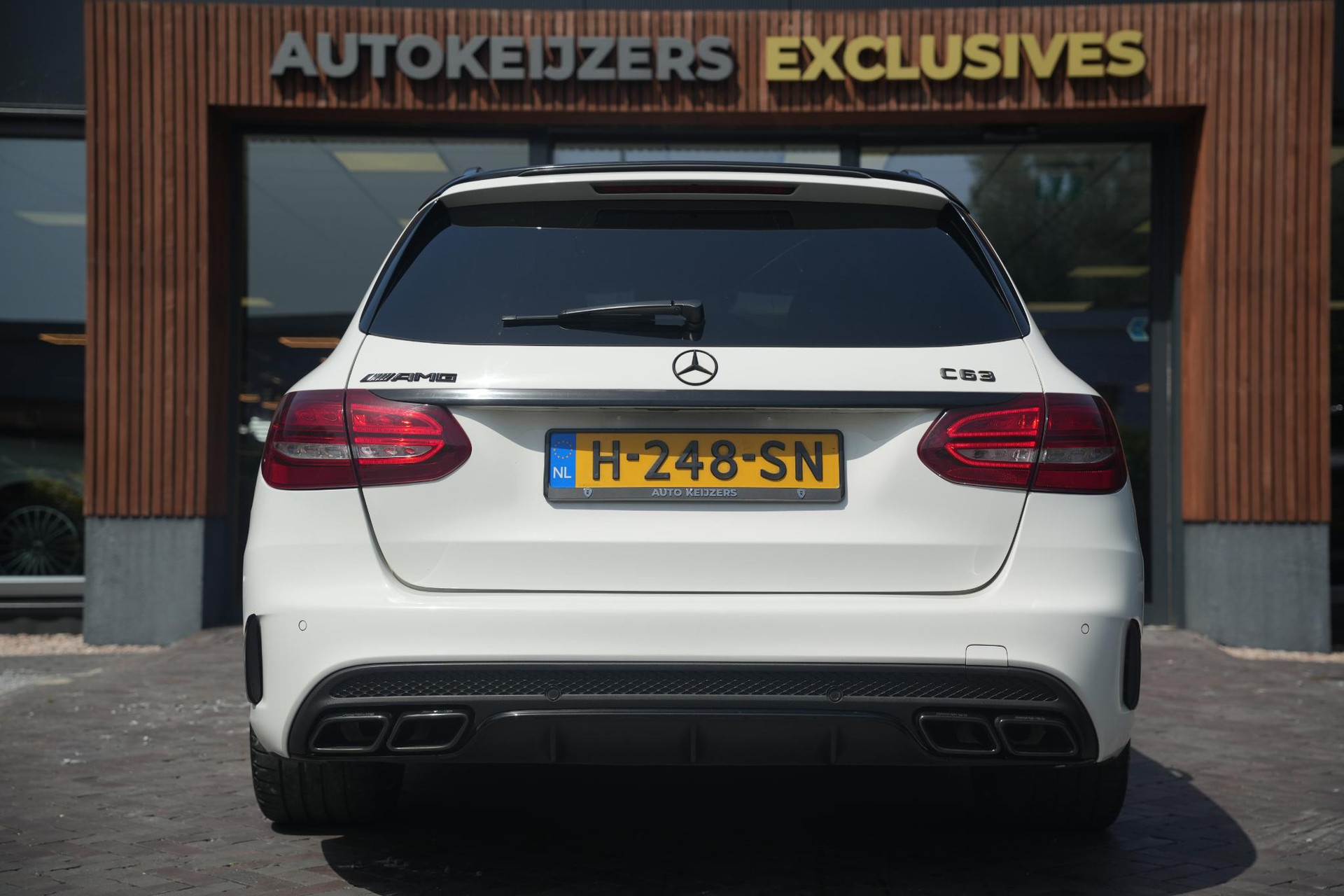 Mercedes-Benz C-Klasse Estate AMG 63 2016  8