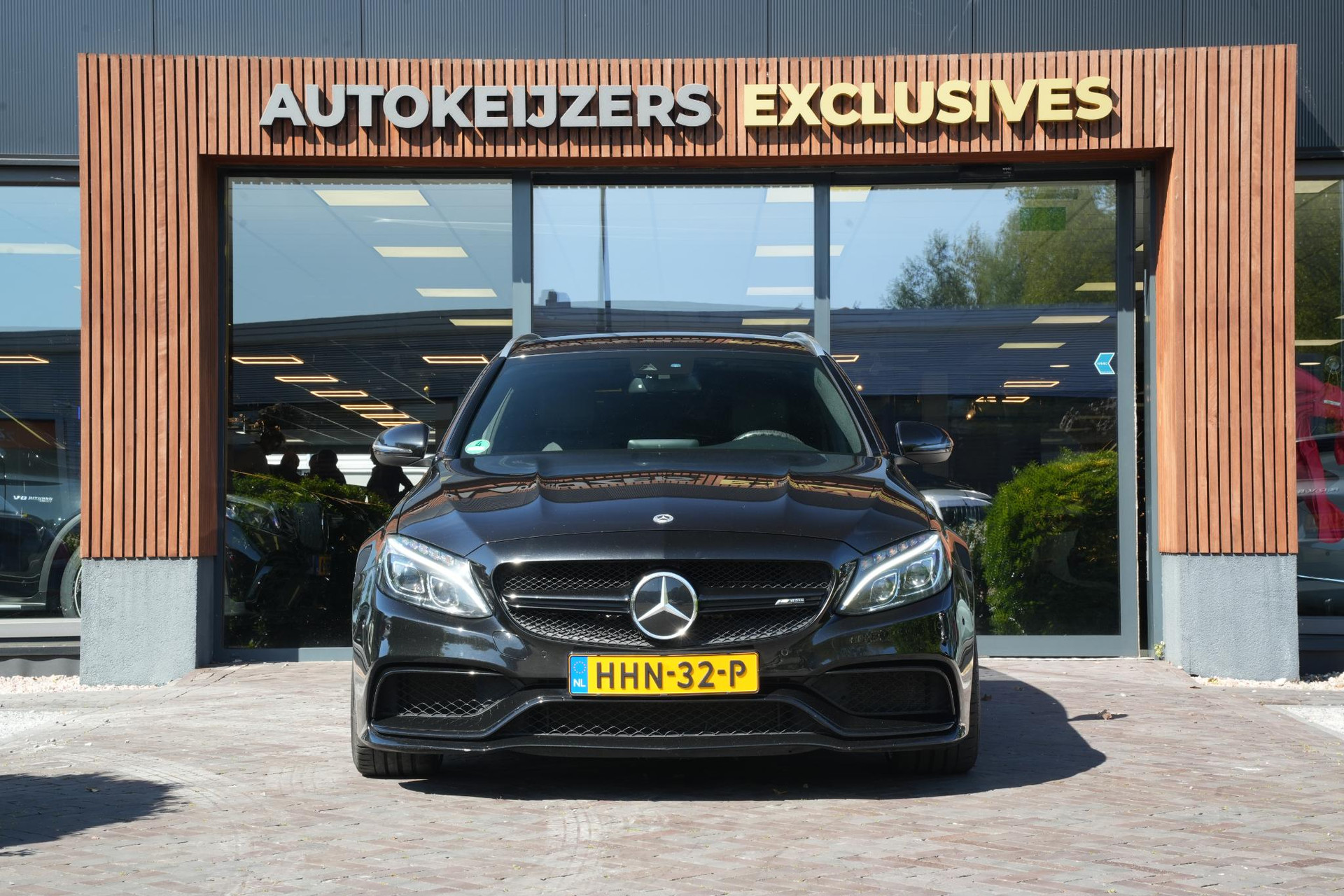Mercedes-Benz C-Klasse Estate AMG 63 476PK 2015 OBSIDIAN BLACK (197U) 2