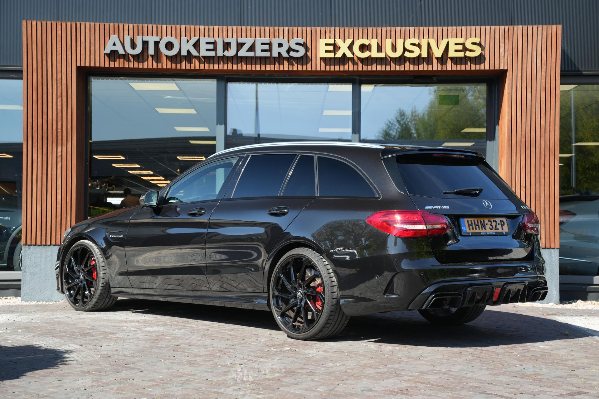 Mercedes-Benz C-Klasse Estate AMG 63 476PK 2015 OBSIDIAN BLACK (197U) 5