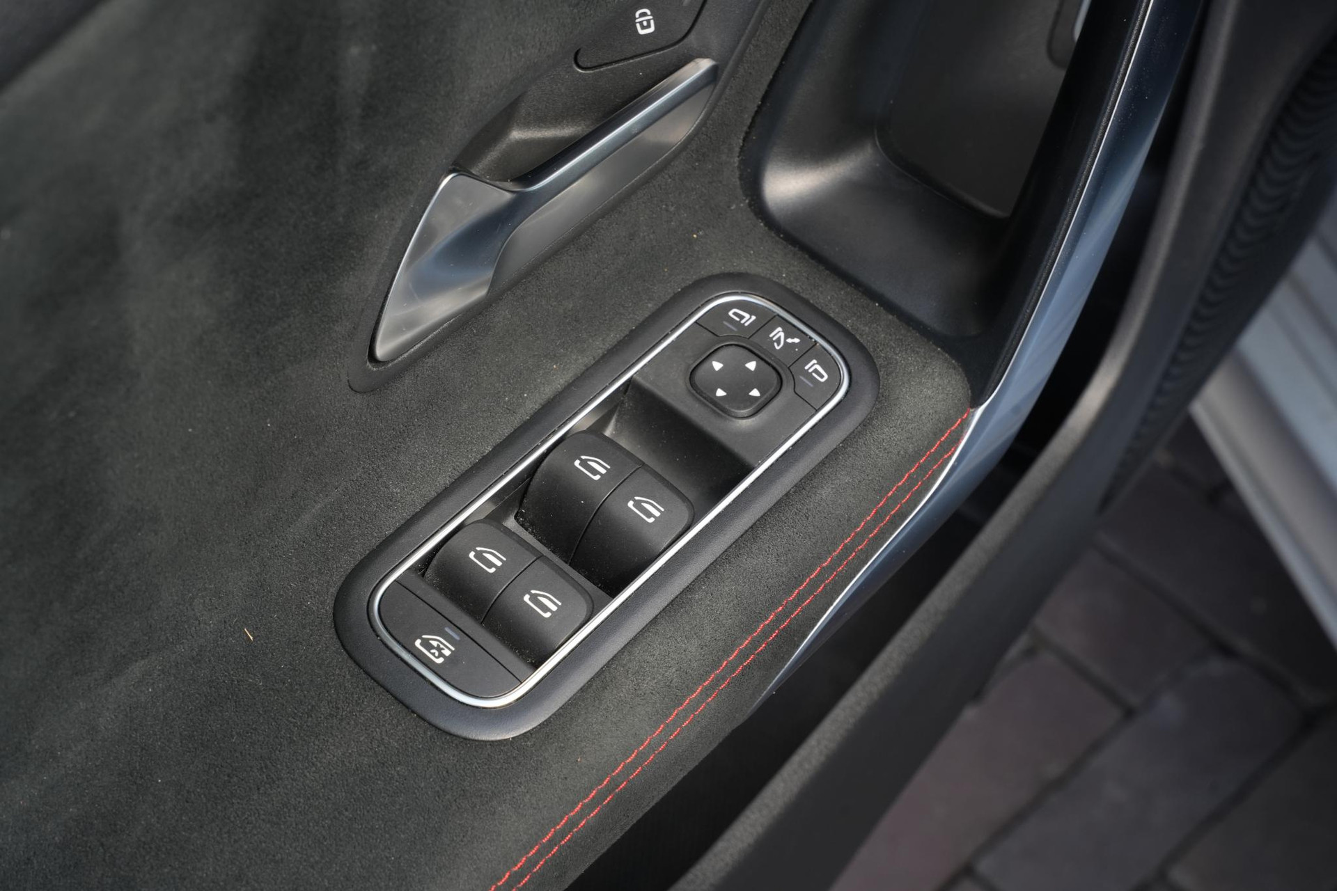 Mercedes-Benz CLA-Klasse Shooting Brake 250 e Premium Plus 2021 IRIDIUM SILVER - METALLIC FINISH (775U) 14