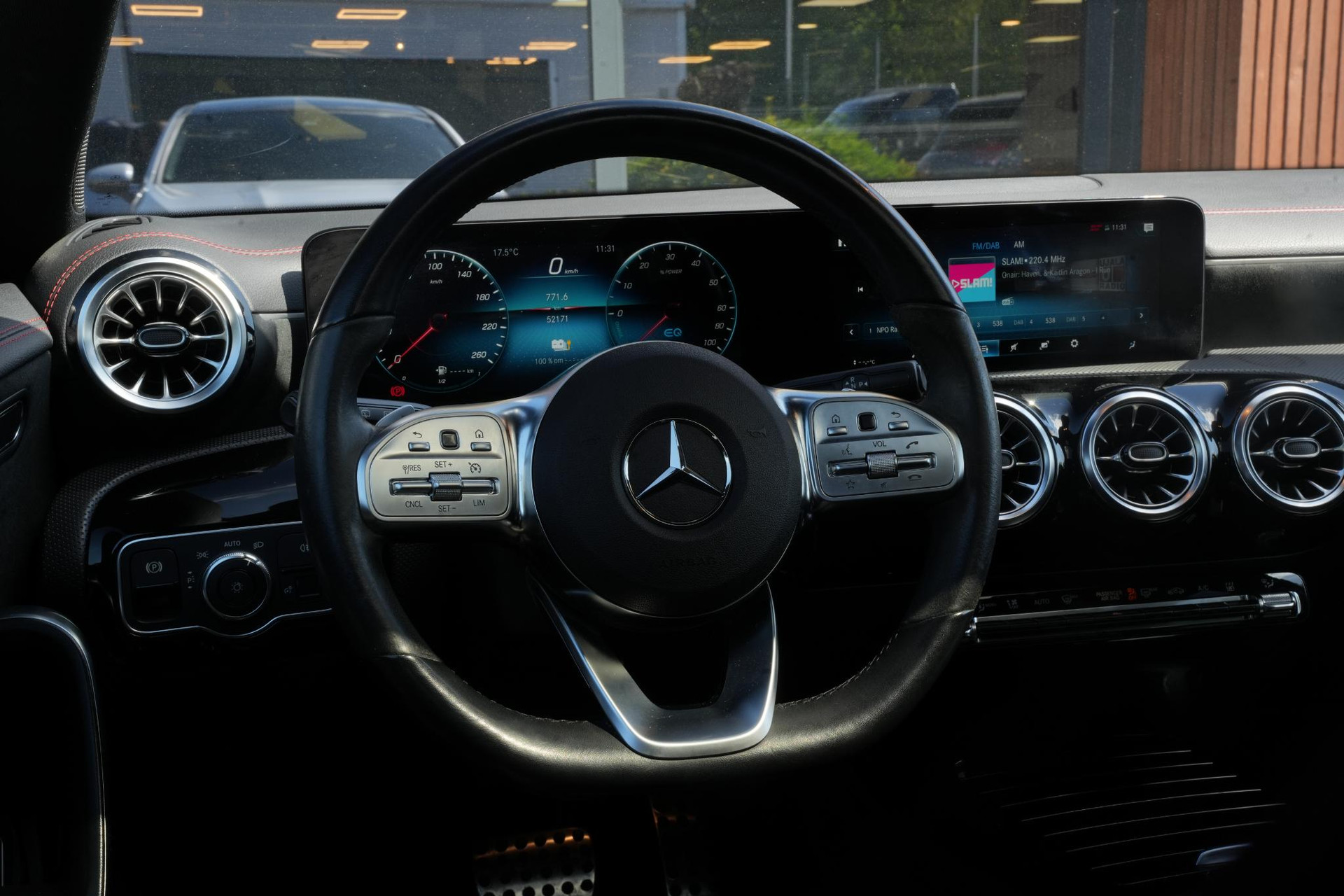 Mercedes-Benz CLA-Klasse Shooting Brake 250 e Premium Plus 2021 IRIDIUM SILVER - METALLIC FINISH (775U) 22