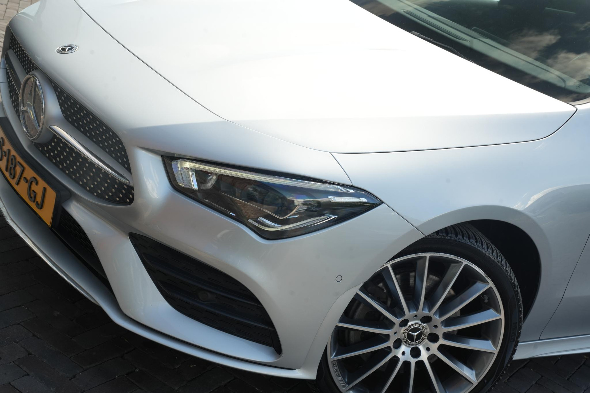 Mercedes-Benz CLA-Klasse Shooting Brake 250 e Premium Plus 2021 IRIDIUM SILVER - METALLIC FINISH (775U) 43