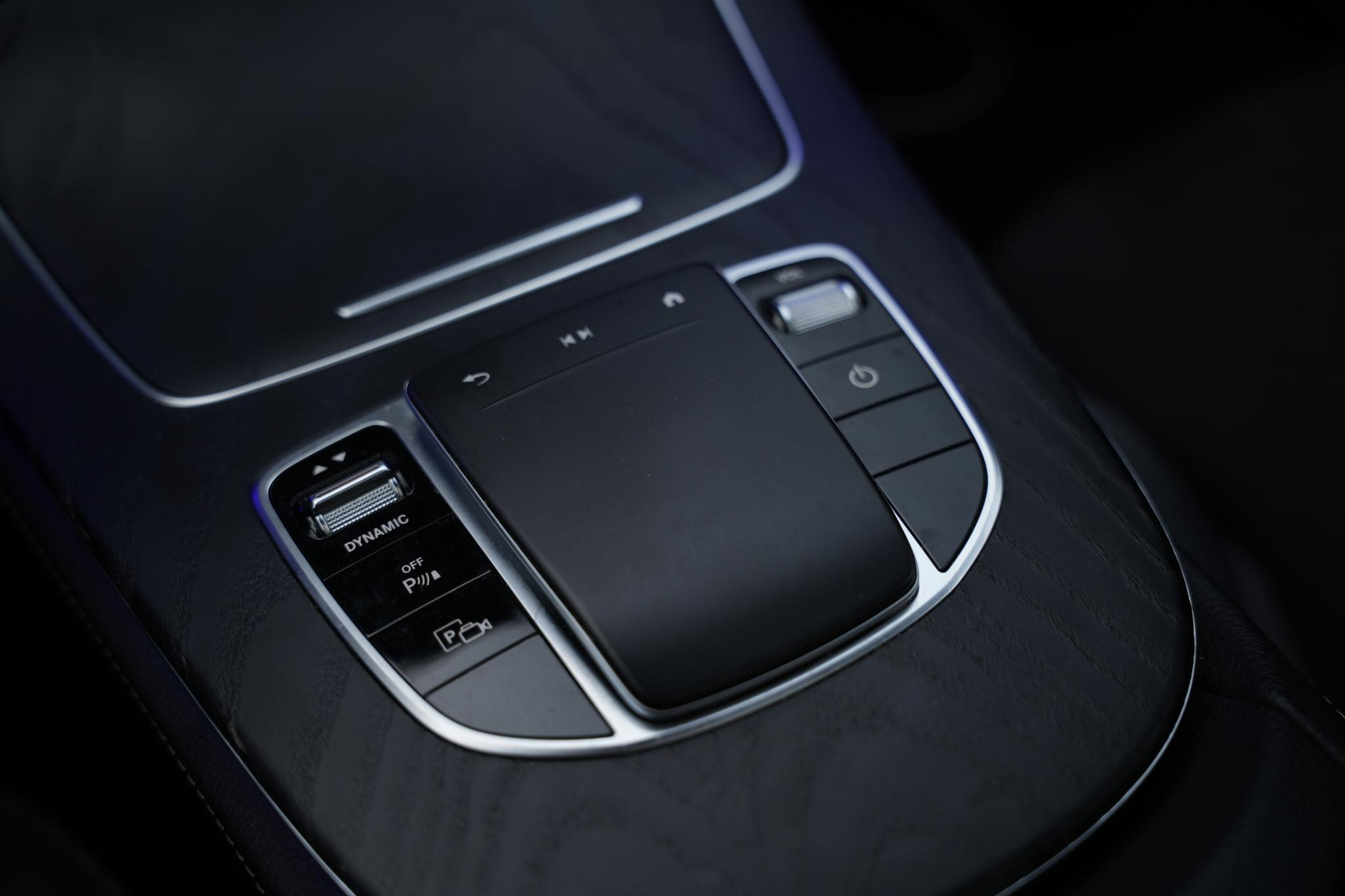 Mercedes-Benz E-Klasse 300 de Business Solution Luxury 2020  19