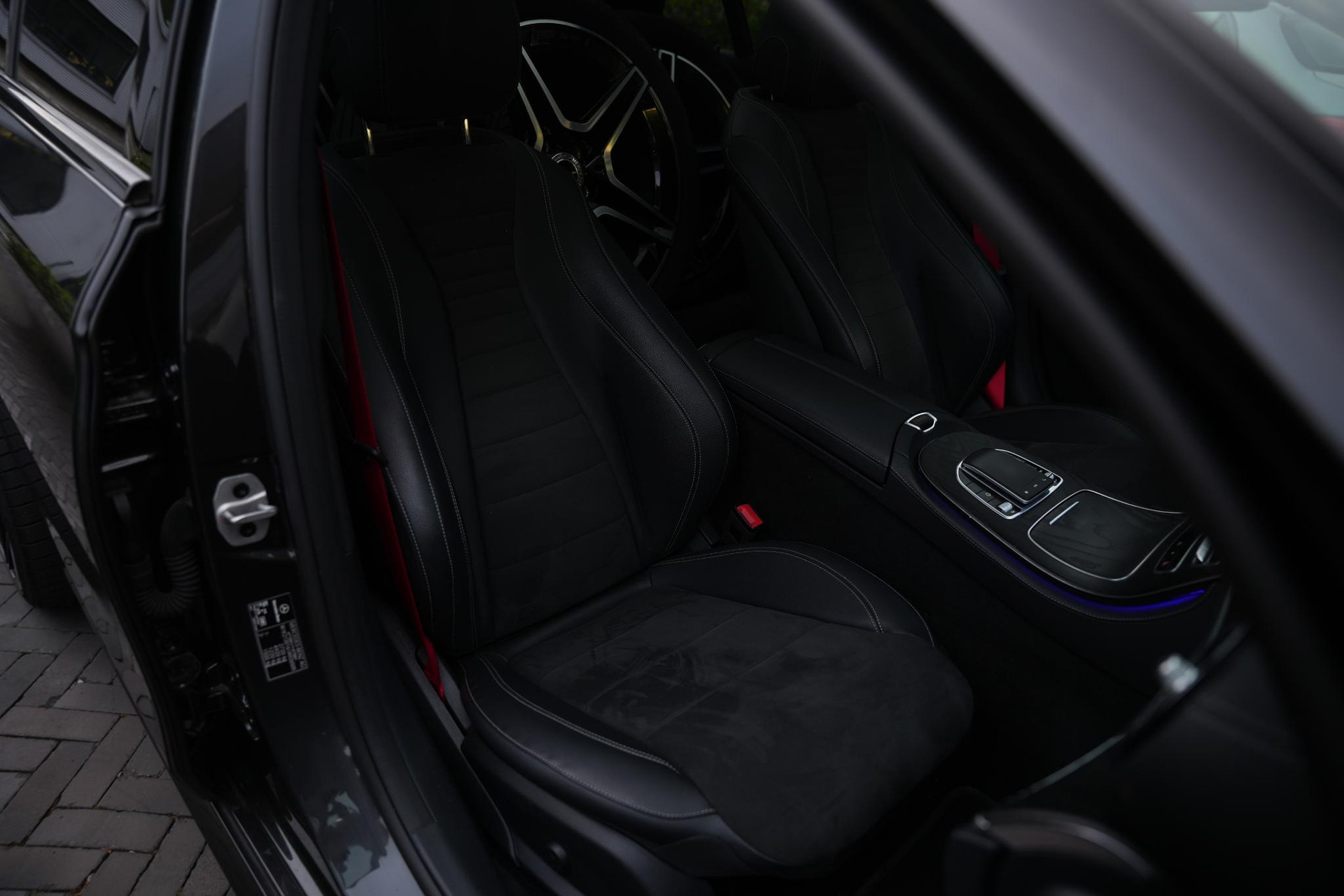 Mercedes-Benz E-Klasse 300 de Business Solution Luxury 2020  21
