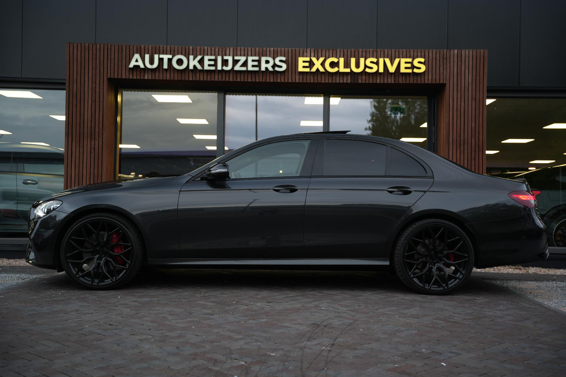 Mercedes-Benz E-Klasse 300 de Business Solution Luxury 2020  5