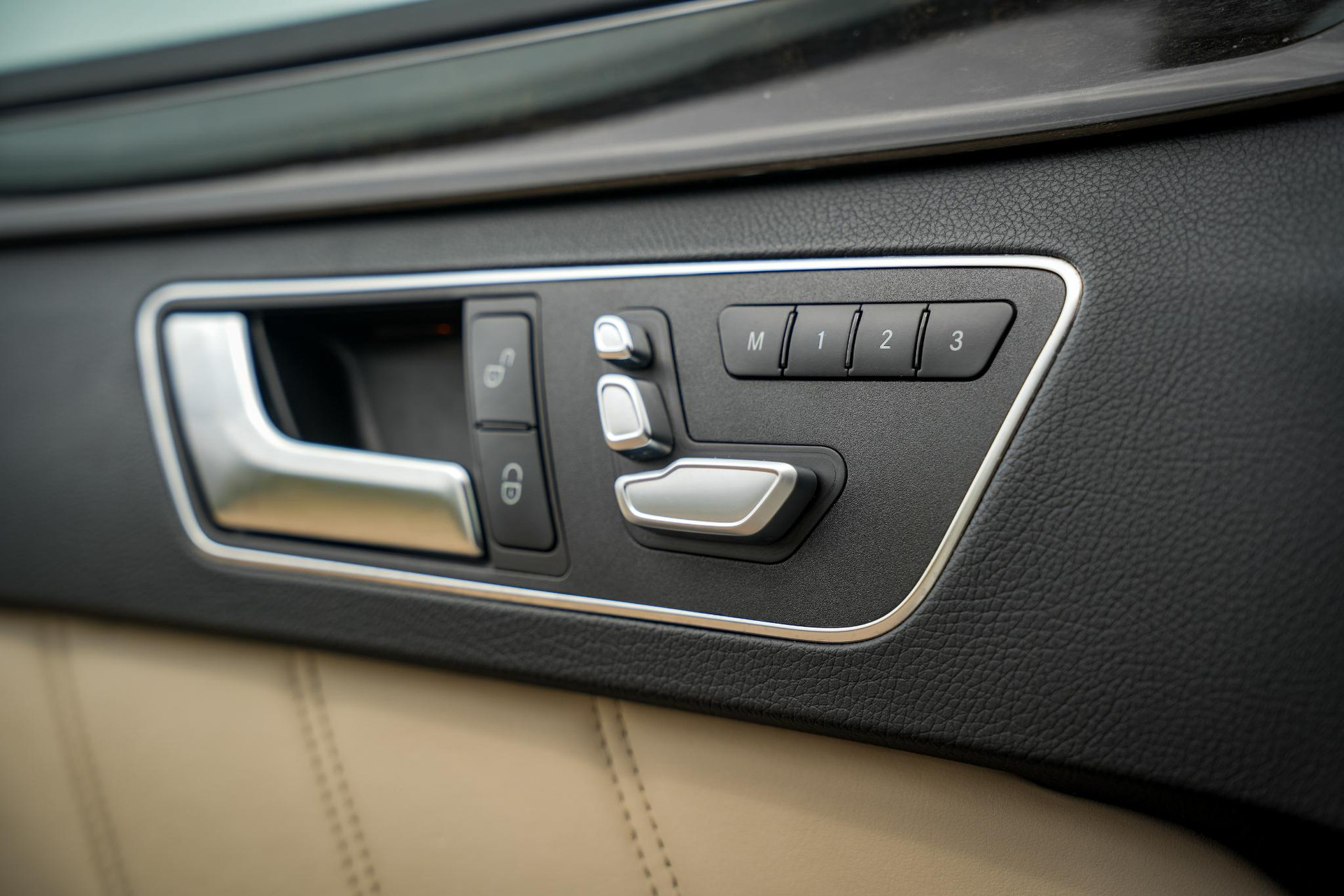 Mercedes-Benz E-Klasse Estate AMG 63 S 4MATIC 2014  25