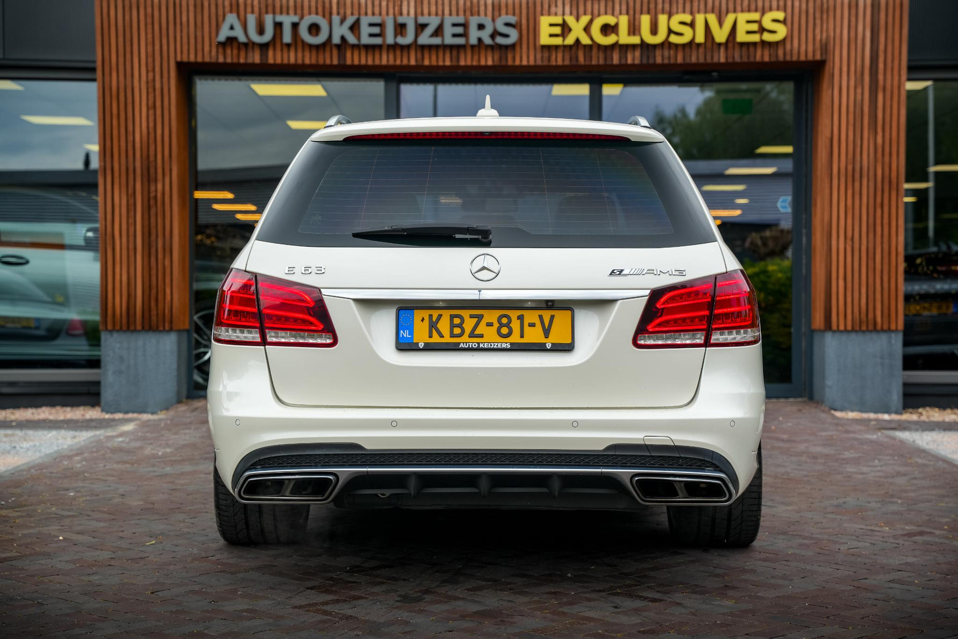 Mercedes-Benz E-Klasse Estate AMG 63 S 4MATIC 2014  9