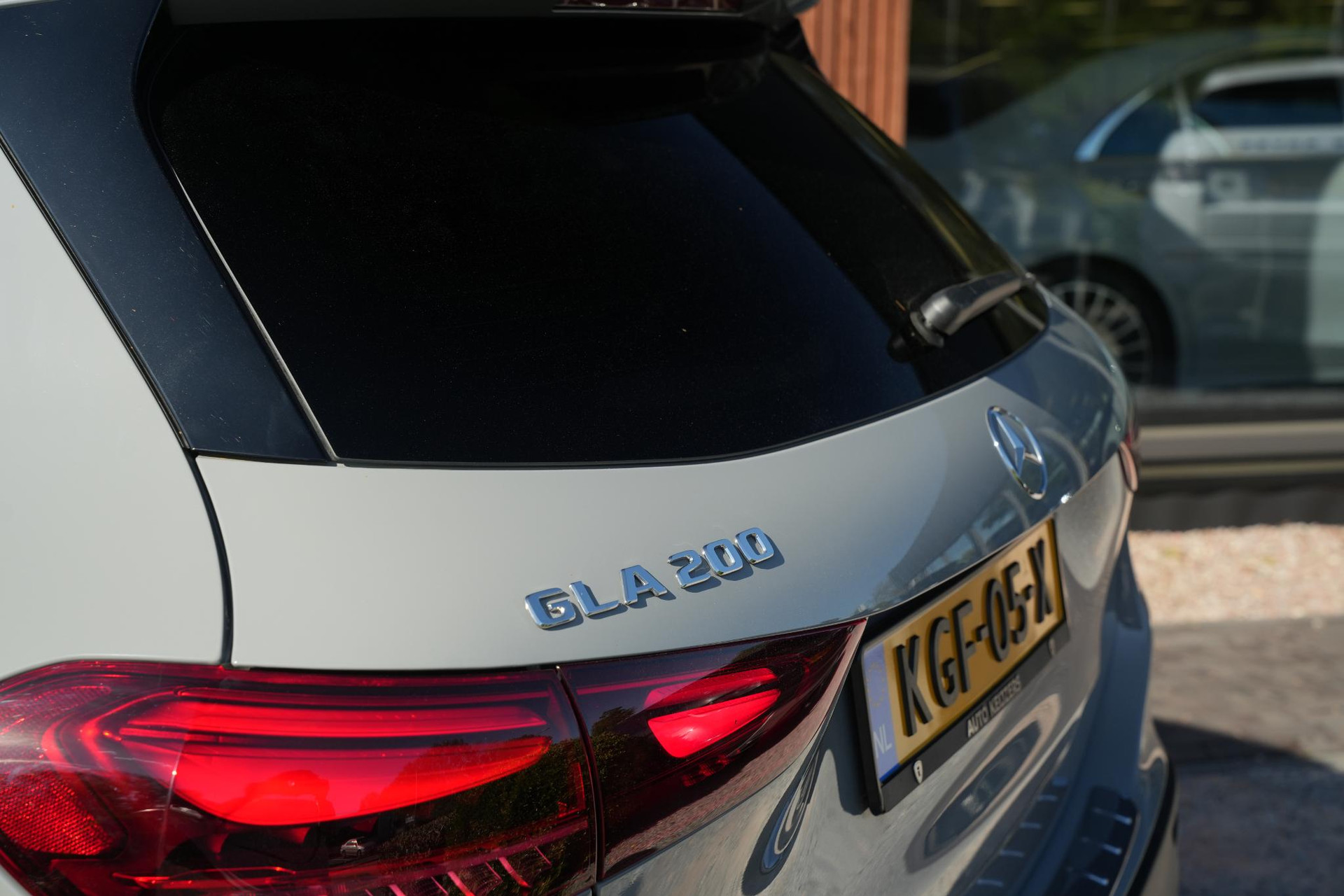 Mercedes-Benz GLA 200 AMG Line 2025 alpine gray - standard finish (956U) 12