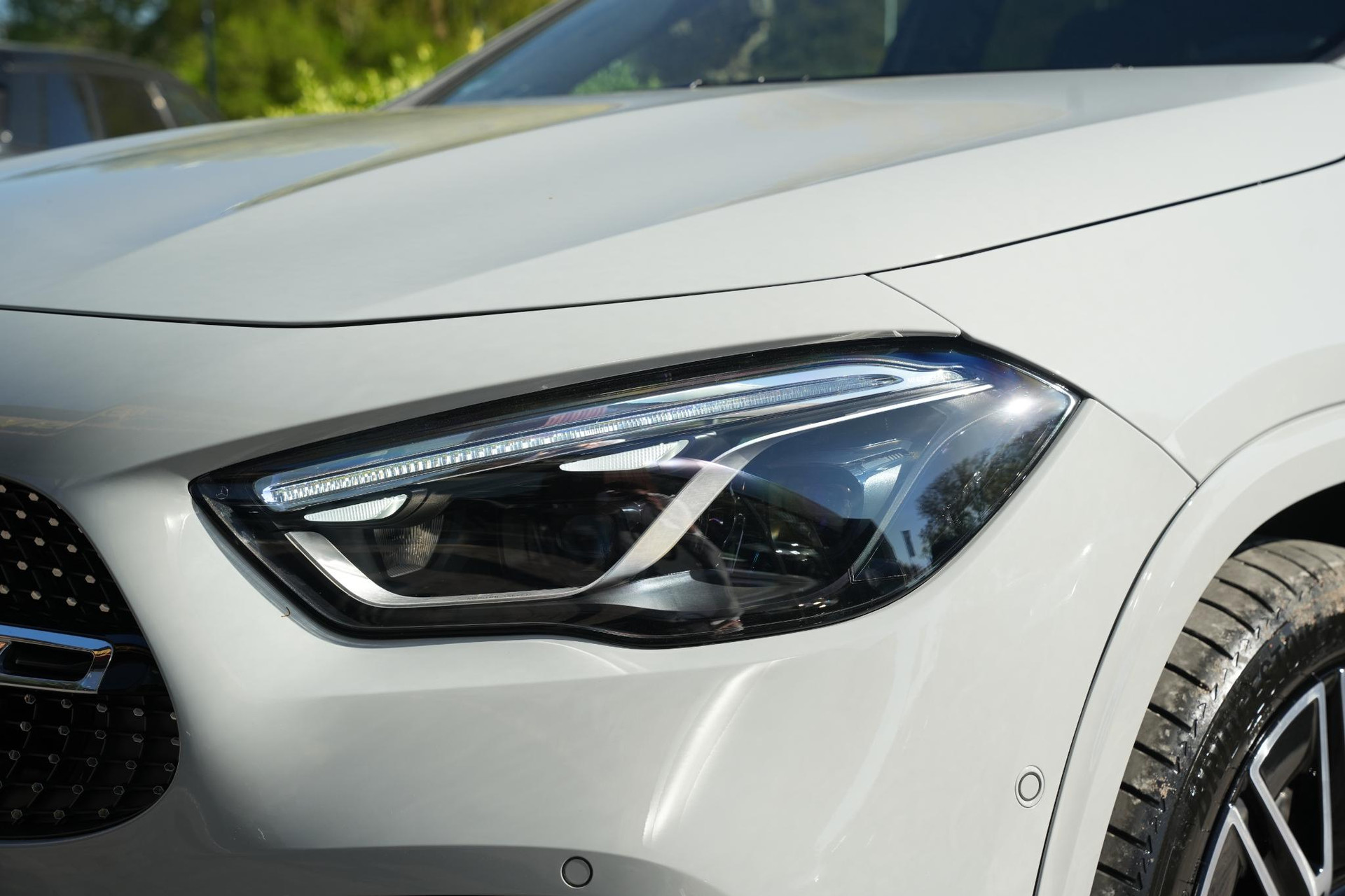 Mercedes-Benz GLA 200 AMG Line 2025 alpine gray - standard finish (956U) 40