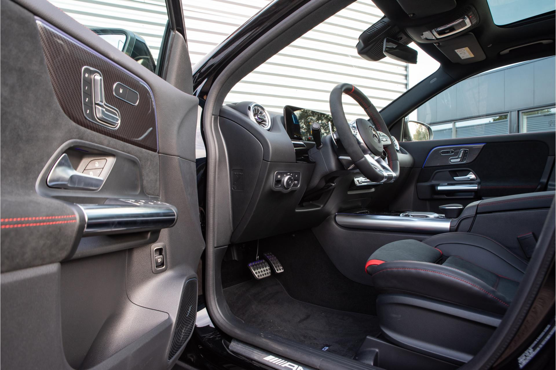Mercedes-Benz GLA AMG 45 S 4MATIC+ 2024  11