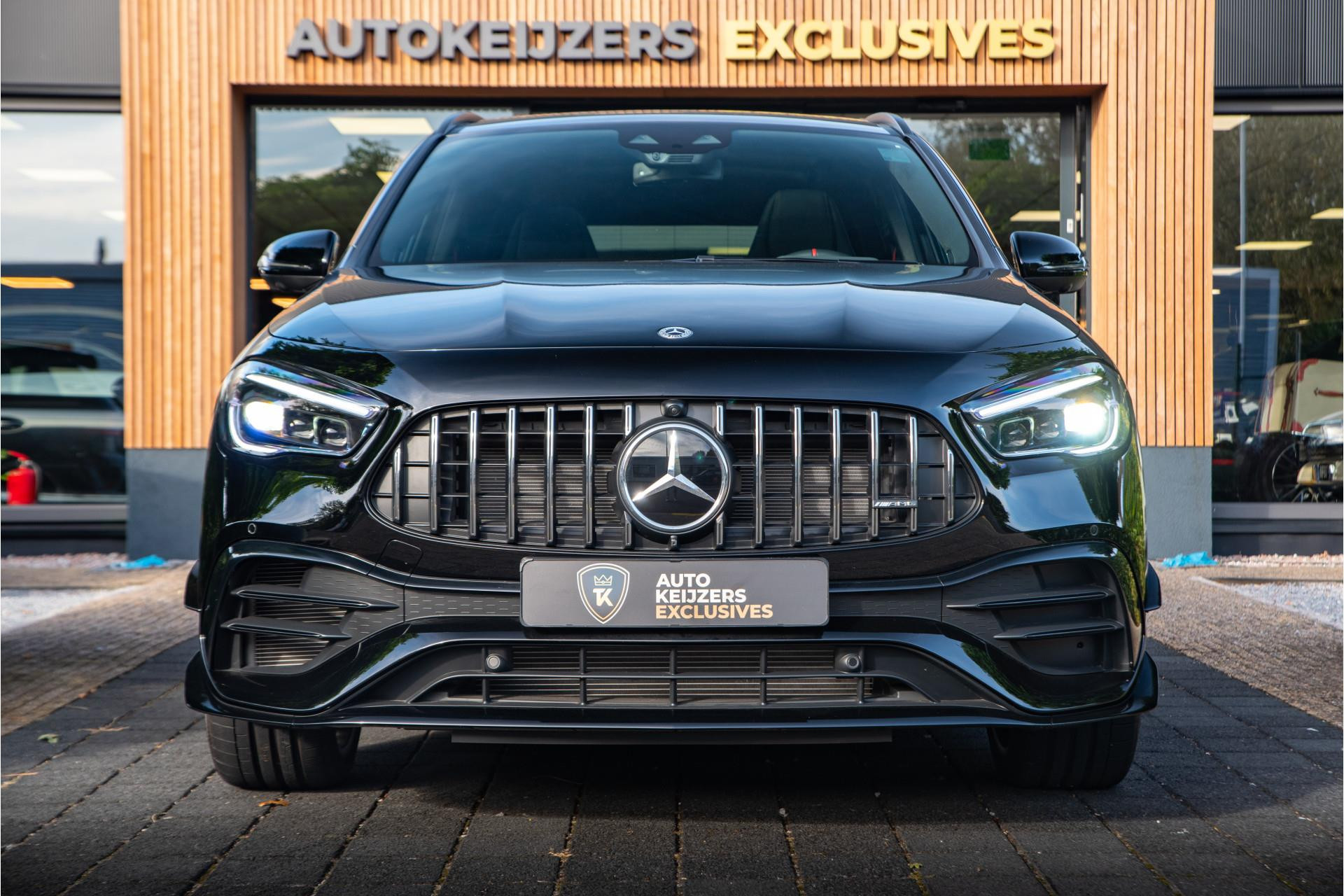 Mercedes-Benz GLA AMG 45 S 4MATIC+ 2024  2