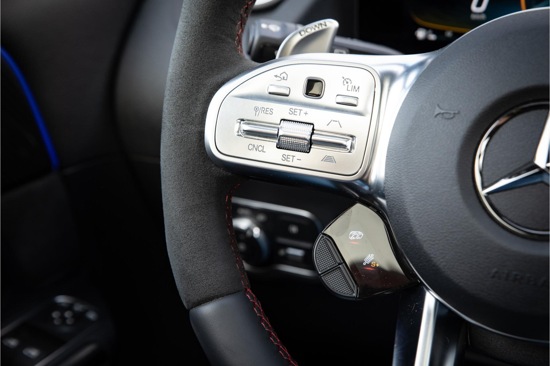 Mercedes-Benz GLA AMG 45 S 4MATIC+ 2024  24